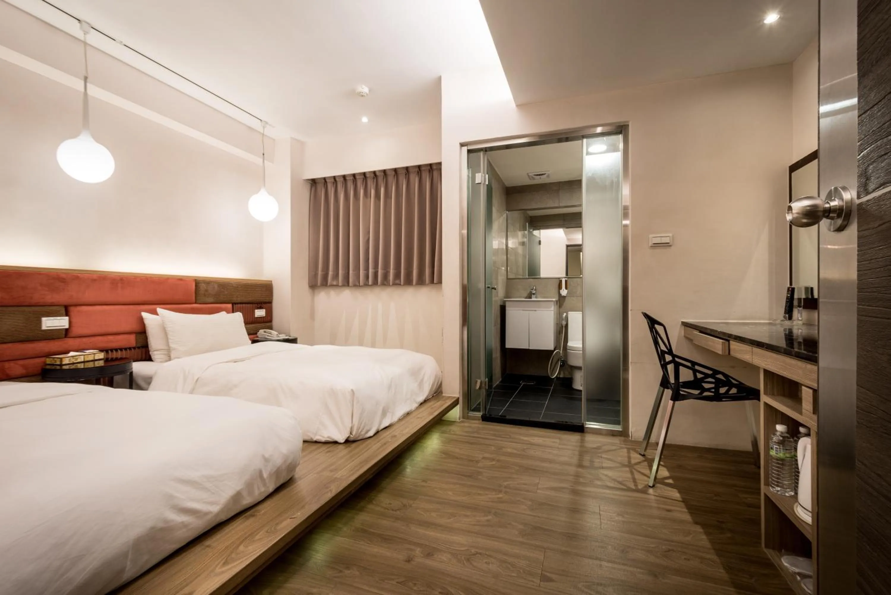 Bed in Royal Garden Hotel