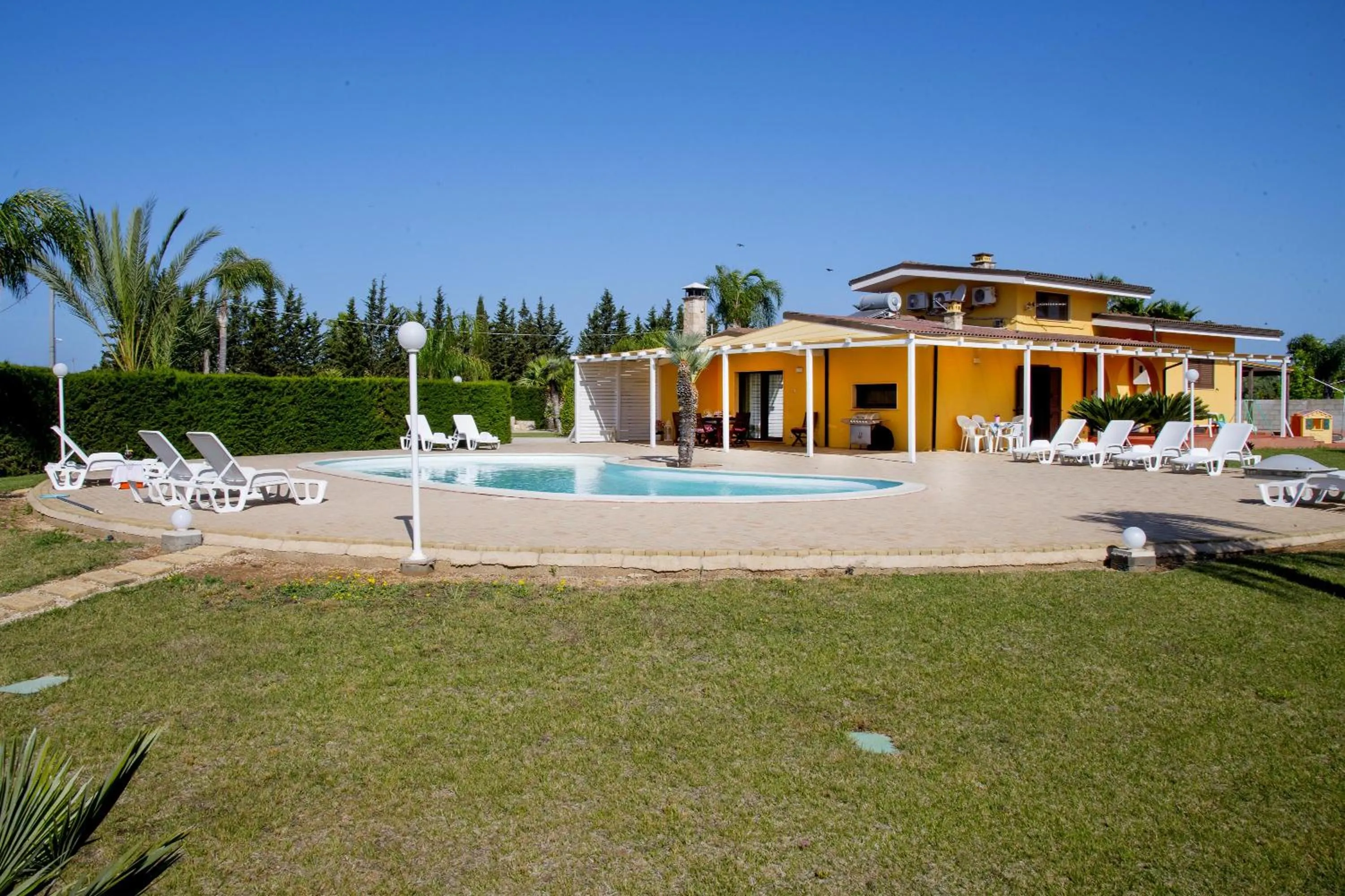 meadow luxury villa