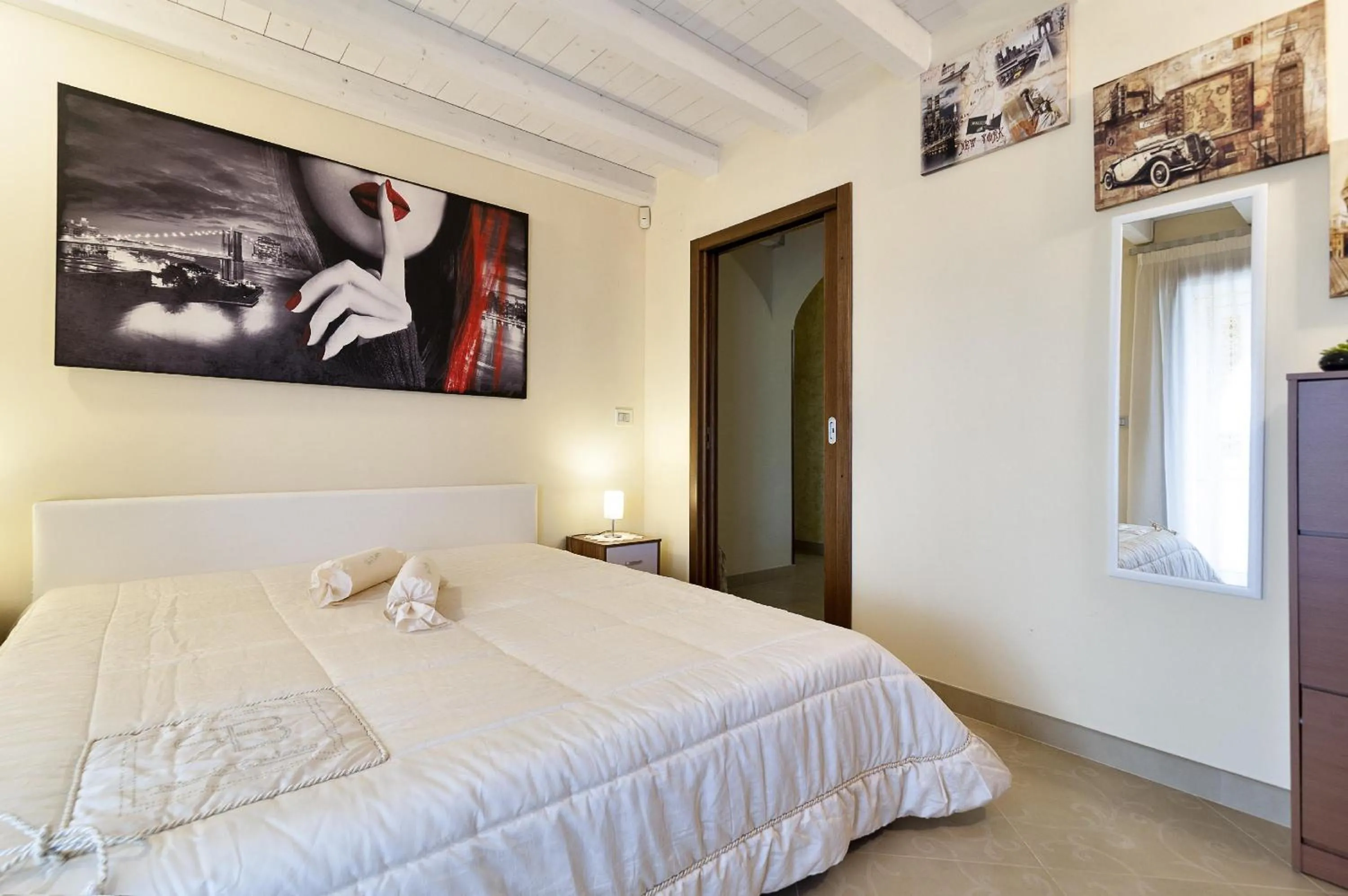 Bed in meadow luxury villa