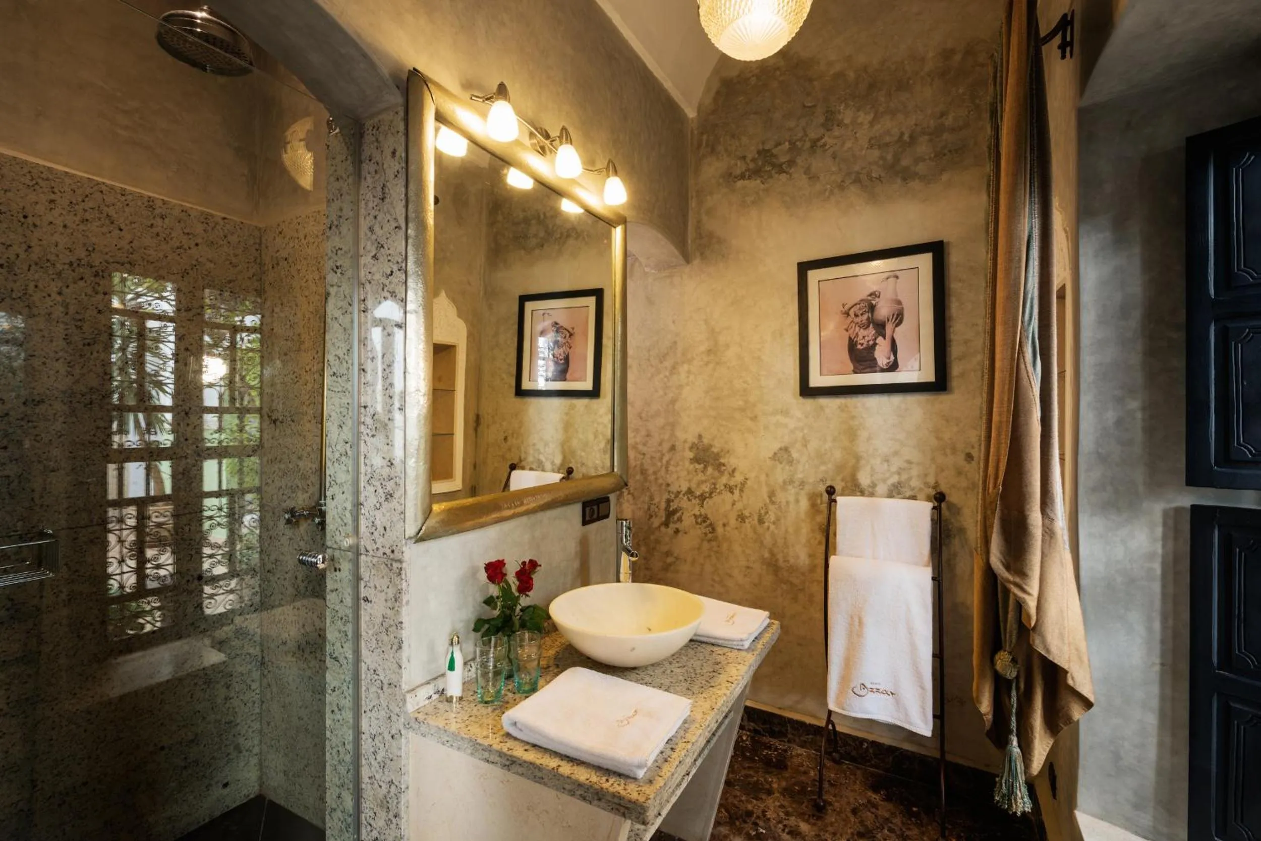 Bathroom in Riad Azzar