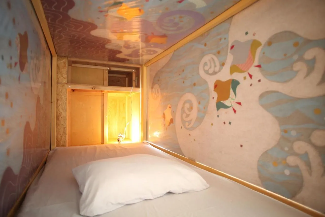 Bed in Base Inn Komagome Tokyo