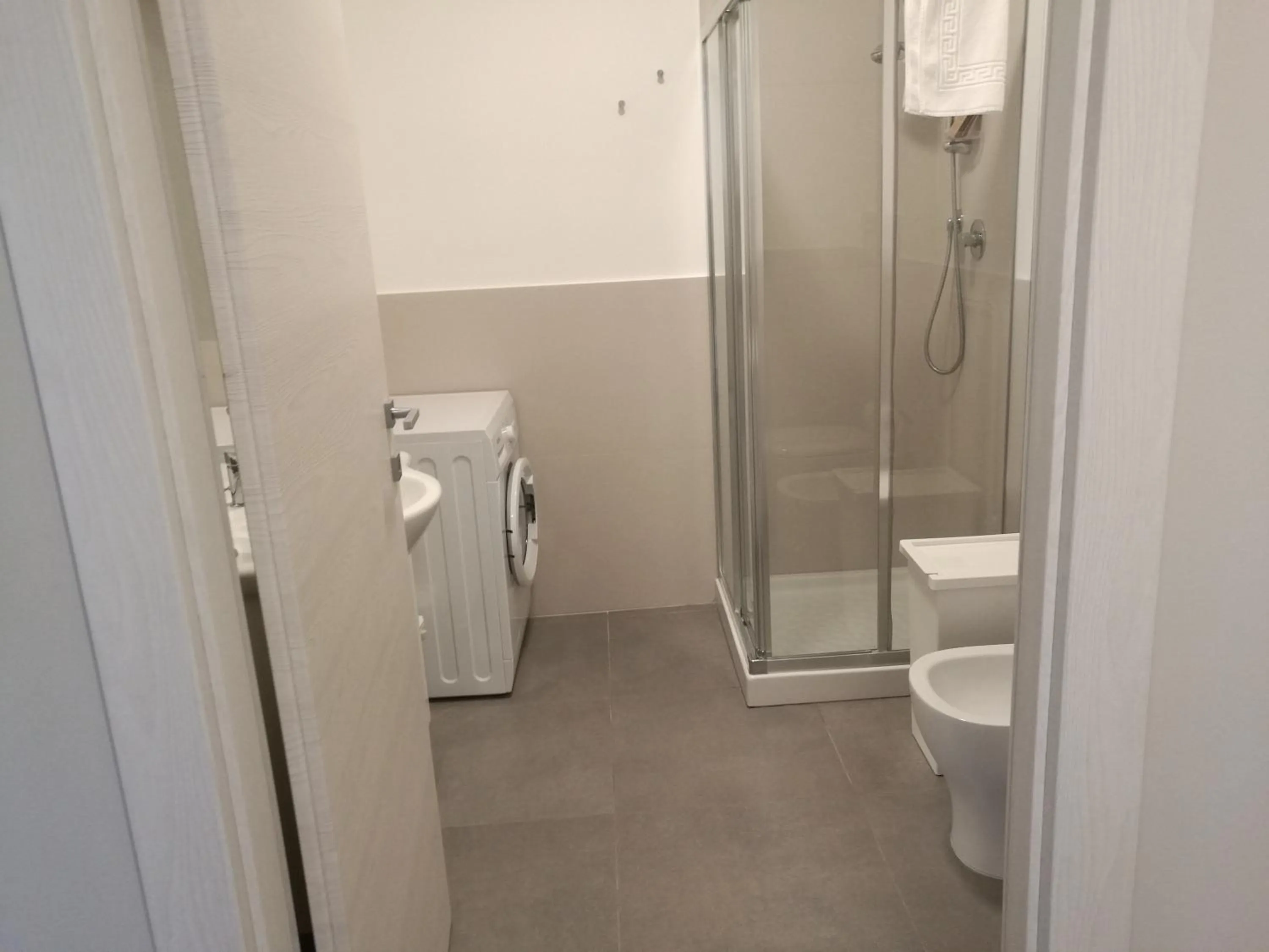 Shower in Lingotto Residence