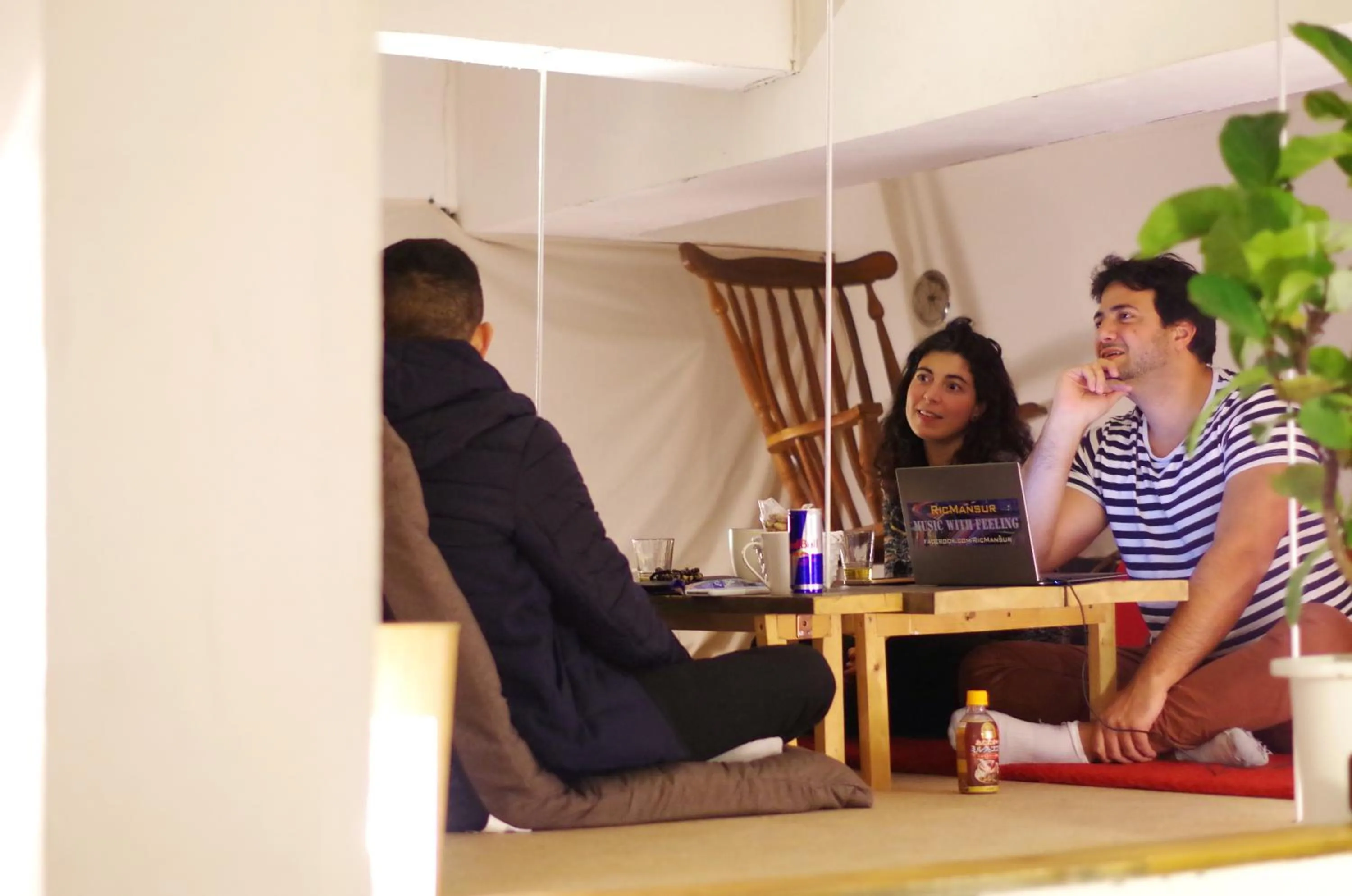 Communal lounge/ TV room in plumhostel