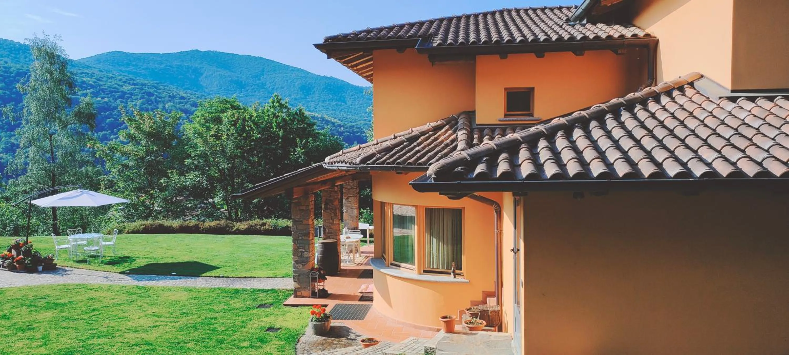 Property building in B&B Villa Claudia