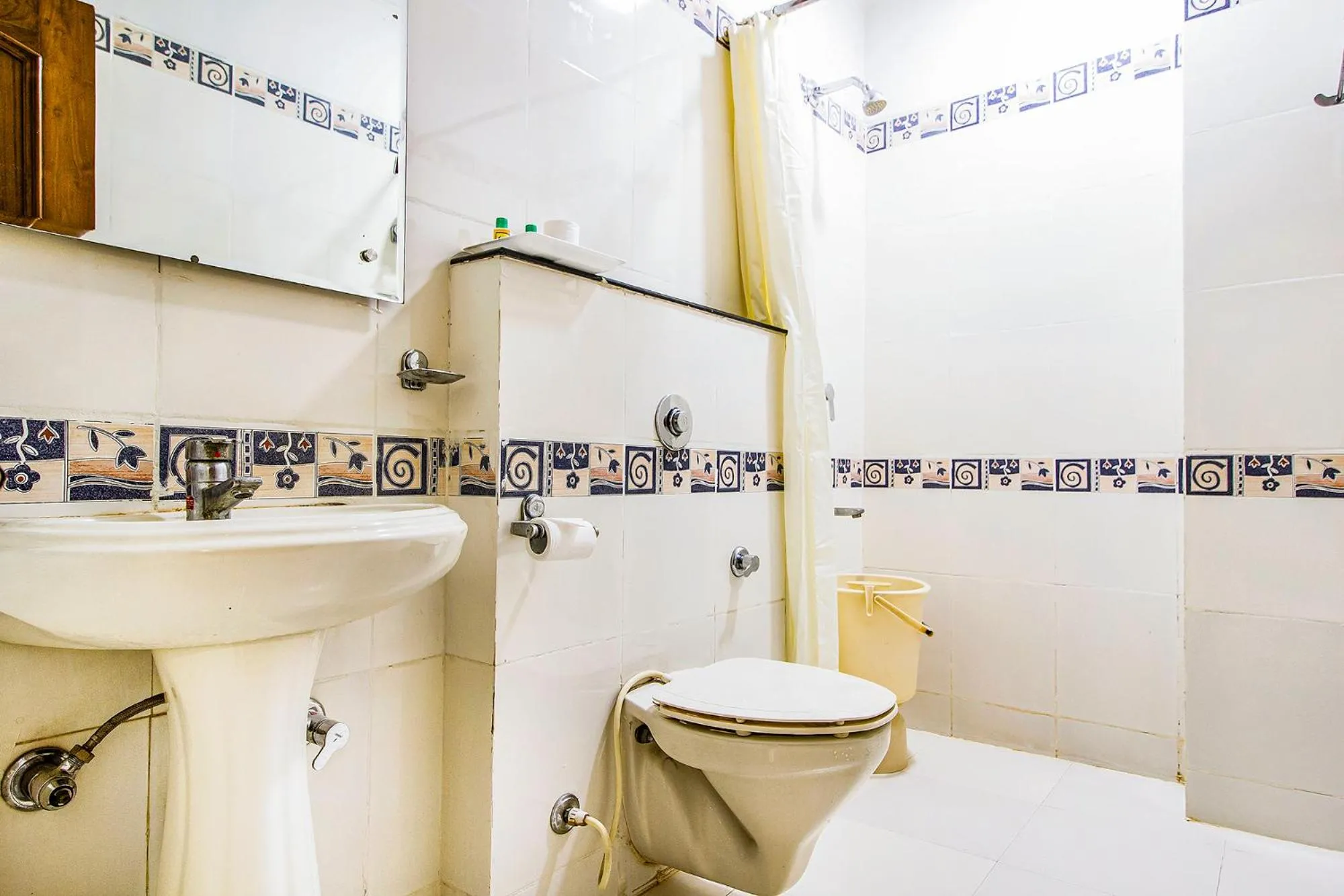 Toilet in FabHotel Aaykay Model Town