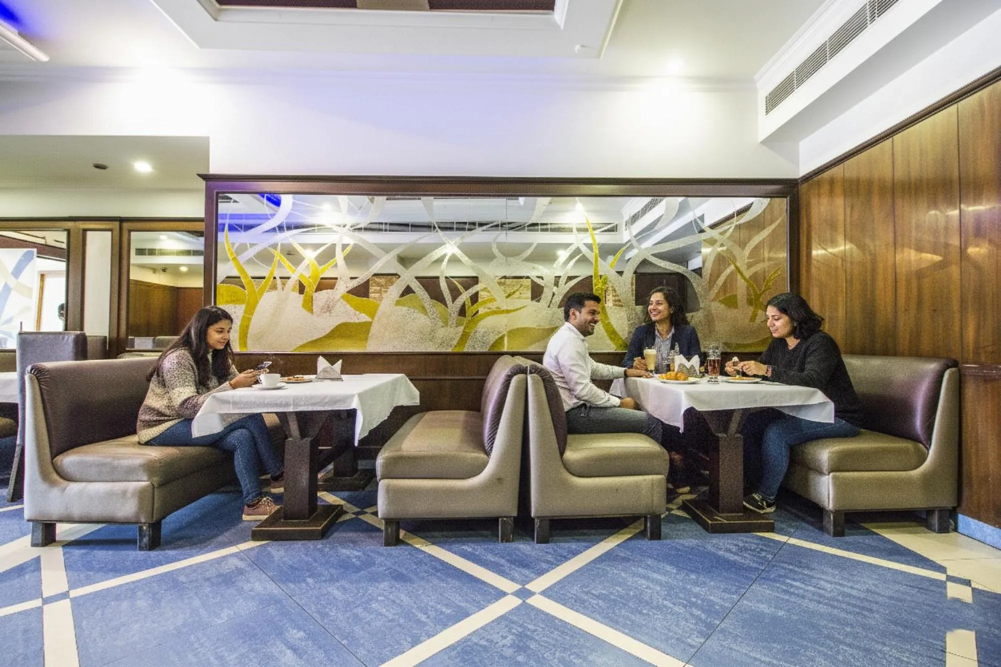 Restaurant/places to eat in FabHotel Aaykay Model Town