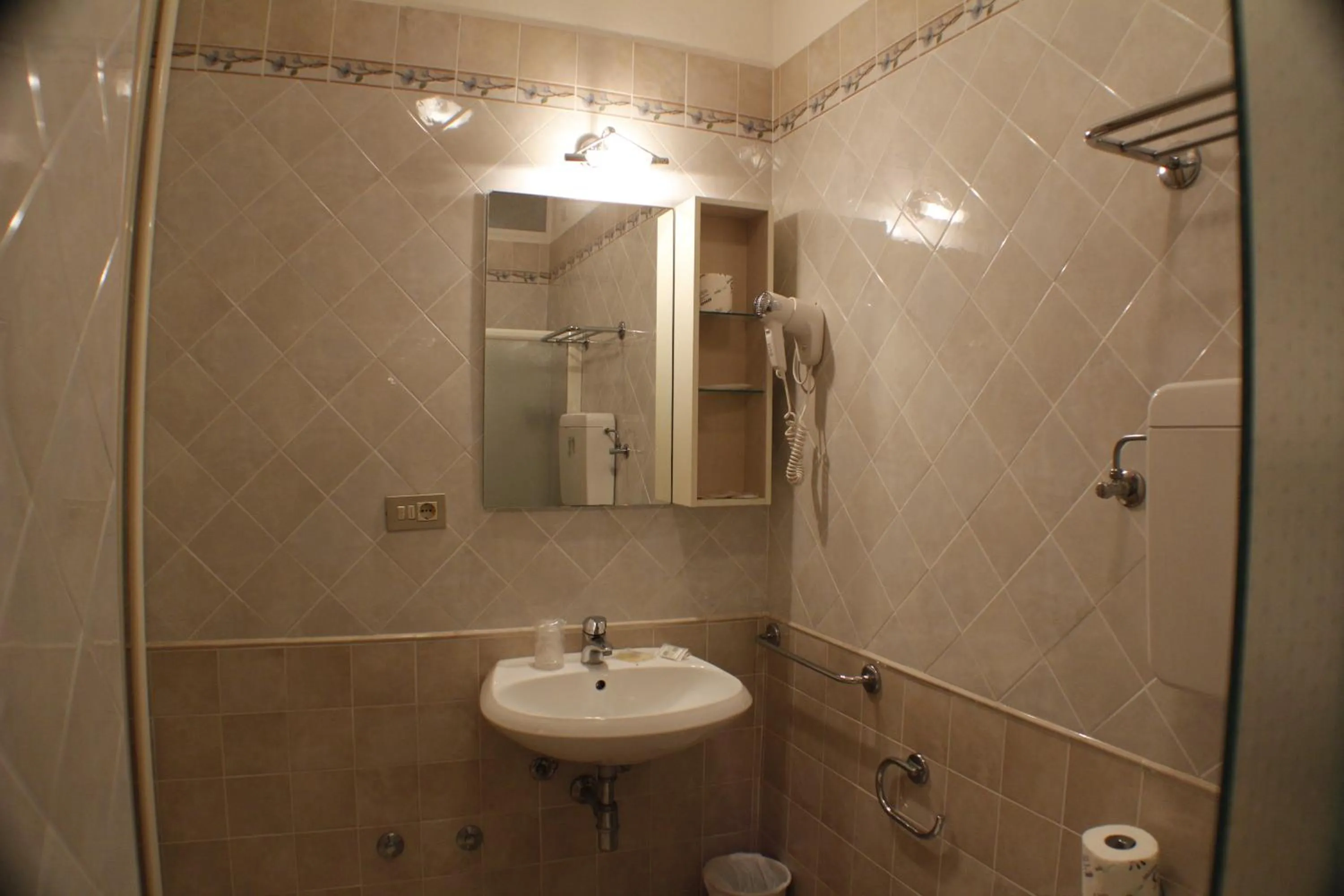 Bathroom in Hotel Adria
