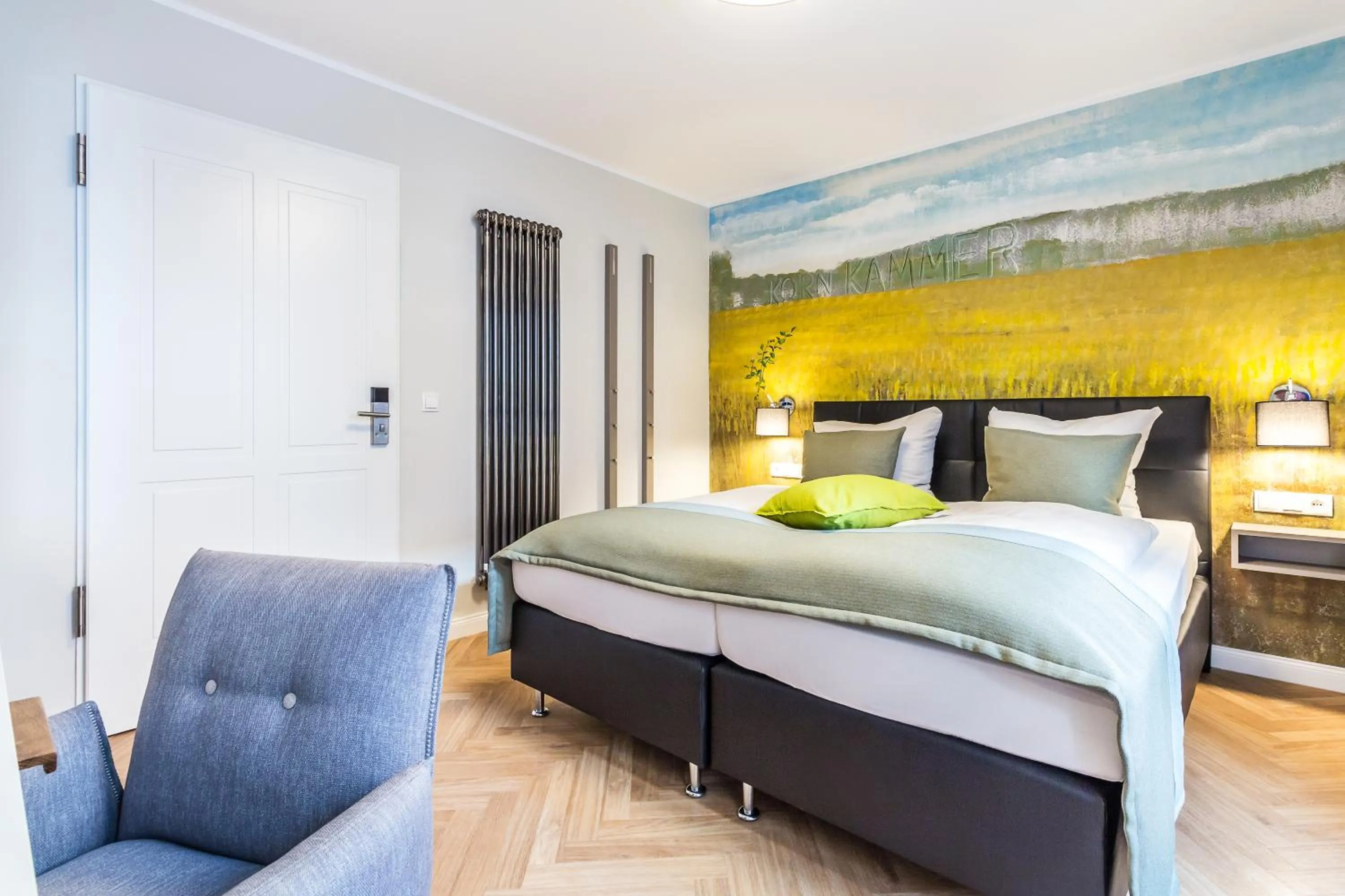 Bedroom, Bed in Burghotel Lingen