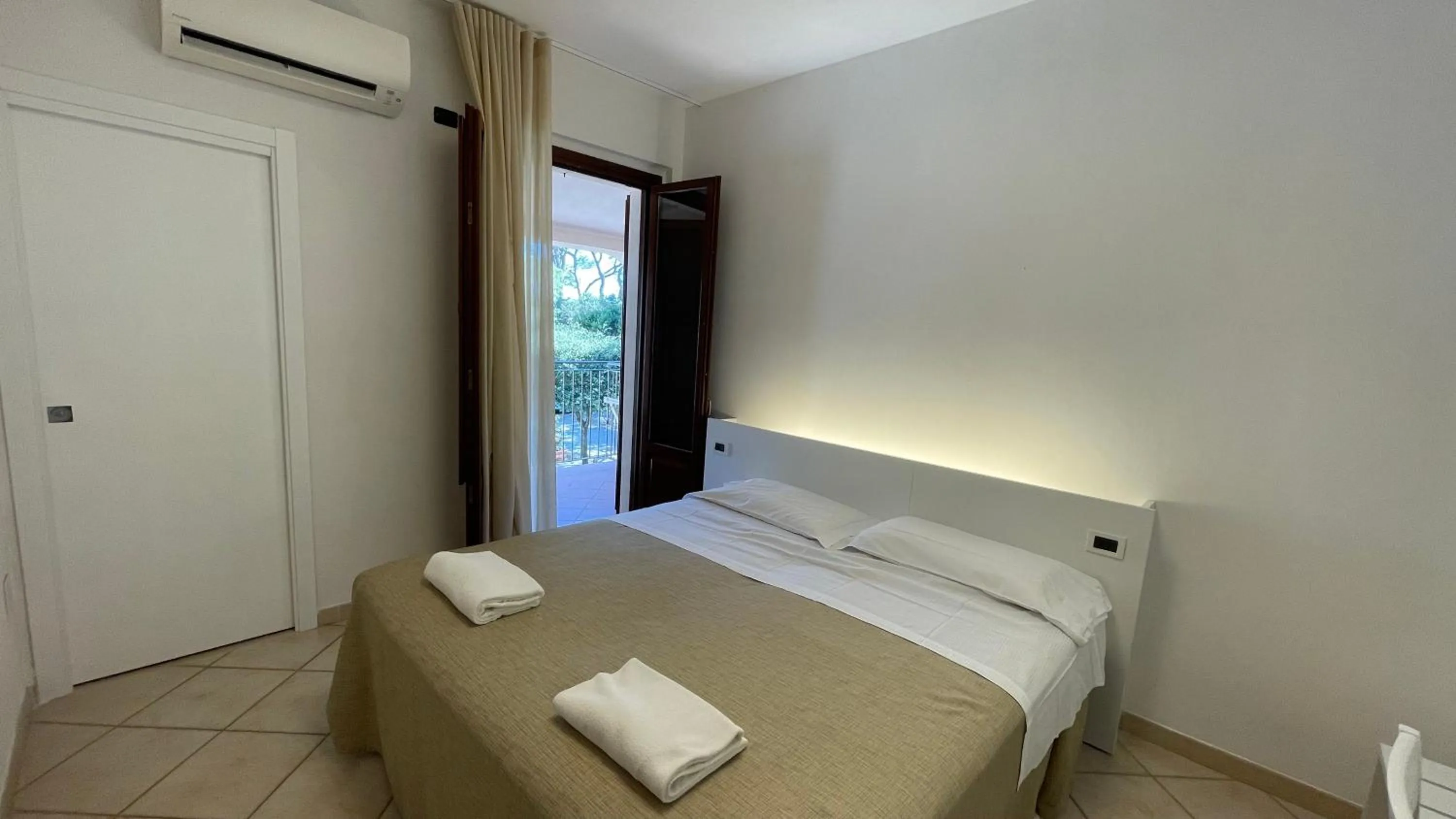 Bed in Hotel Boschetto