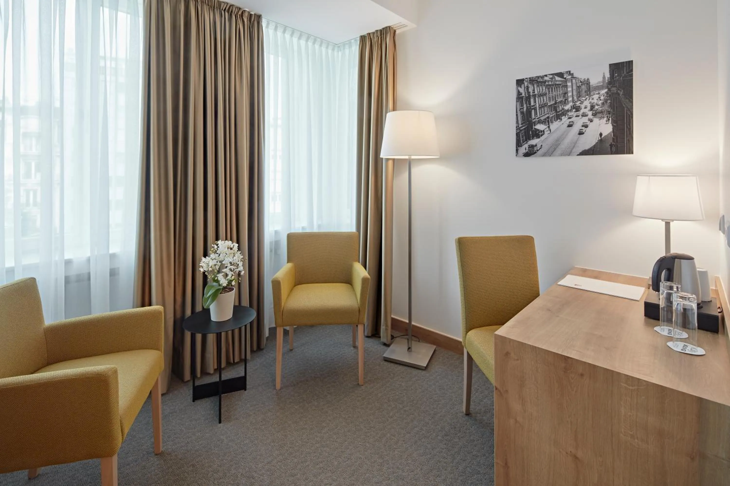 Seating area in City Hotel