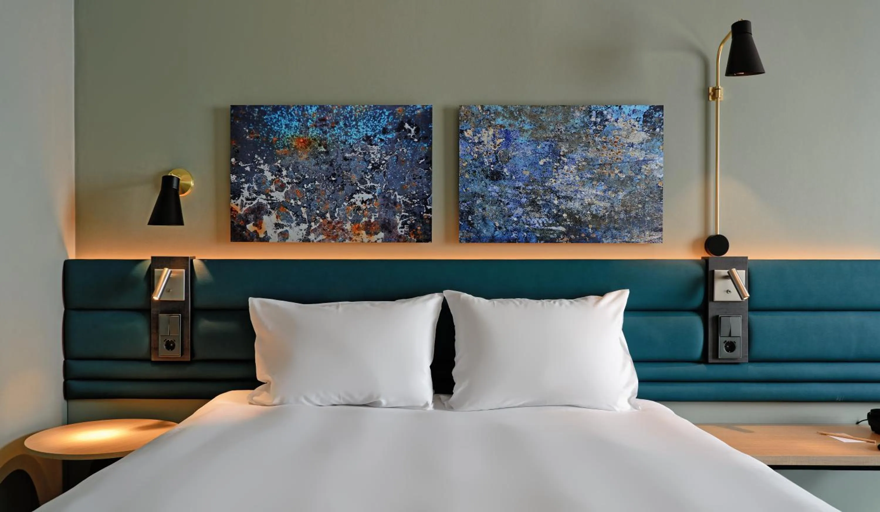 Bed in Novotel Luxembourg Kirchberg