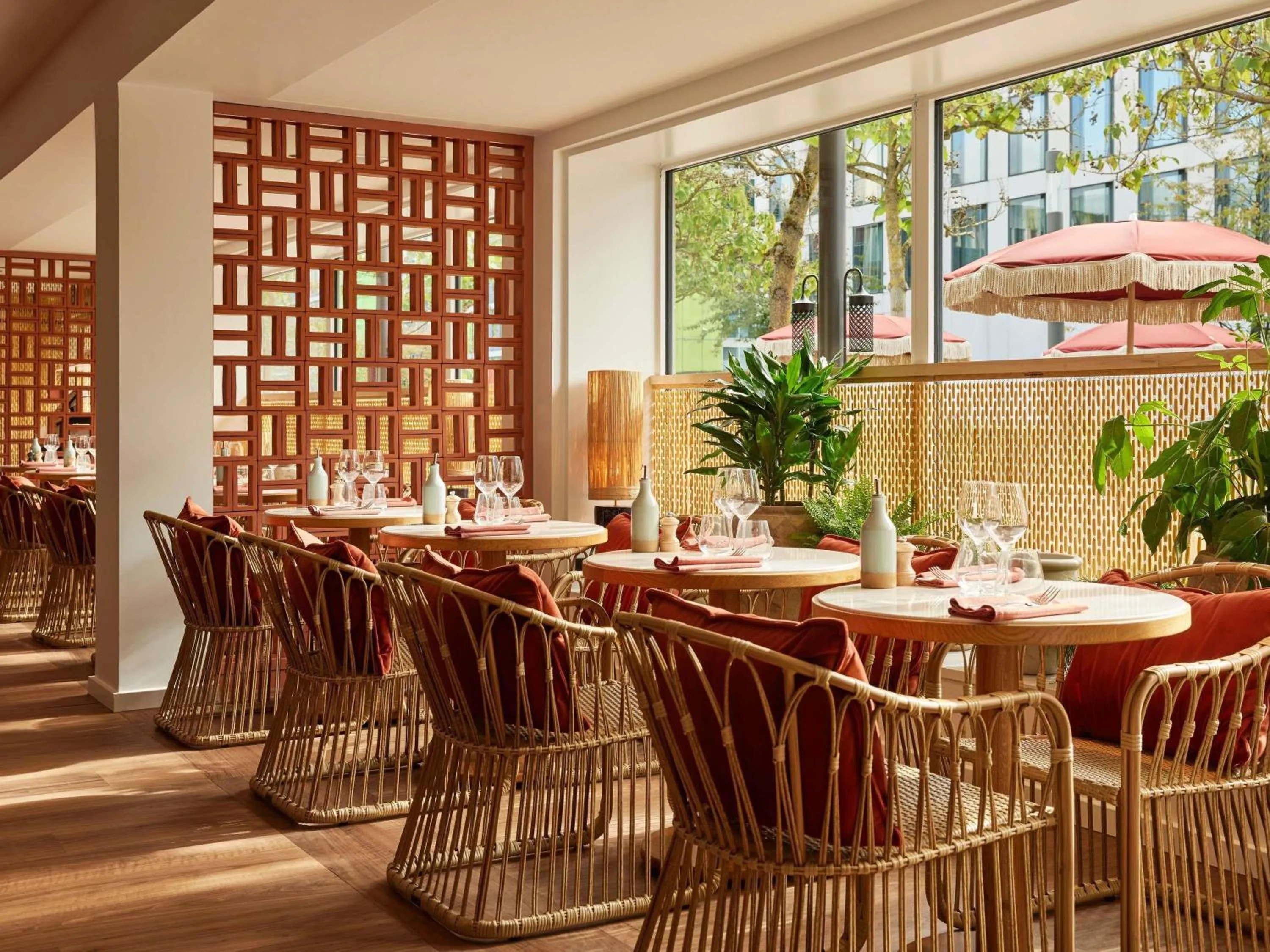 Restaurant/places to eat in Novotel Luxembourg Kirchberg