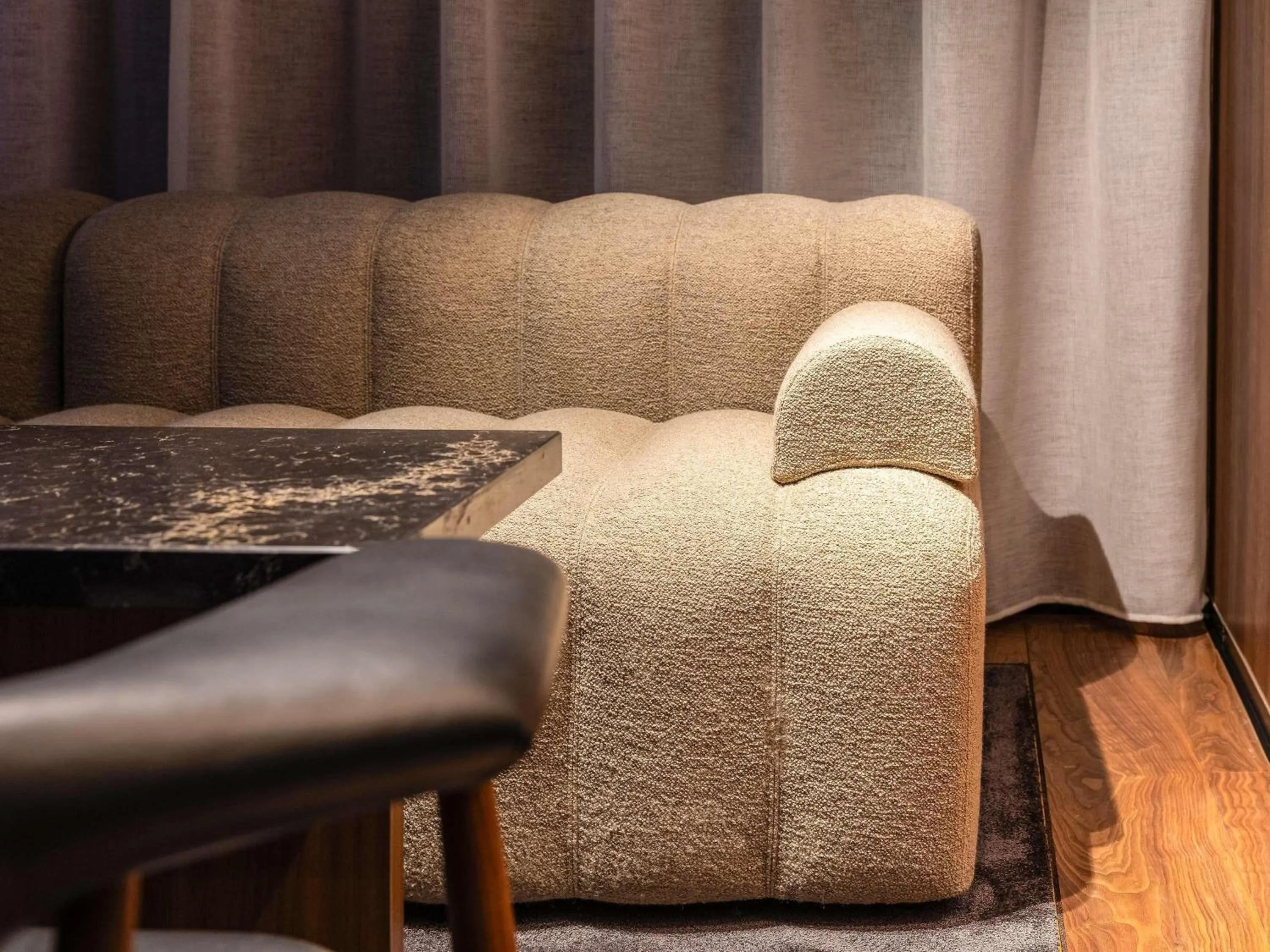 Restaurant/places to eat in Novotel Luxembourg Kirchberg