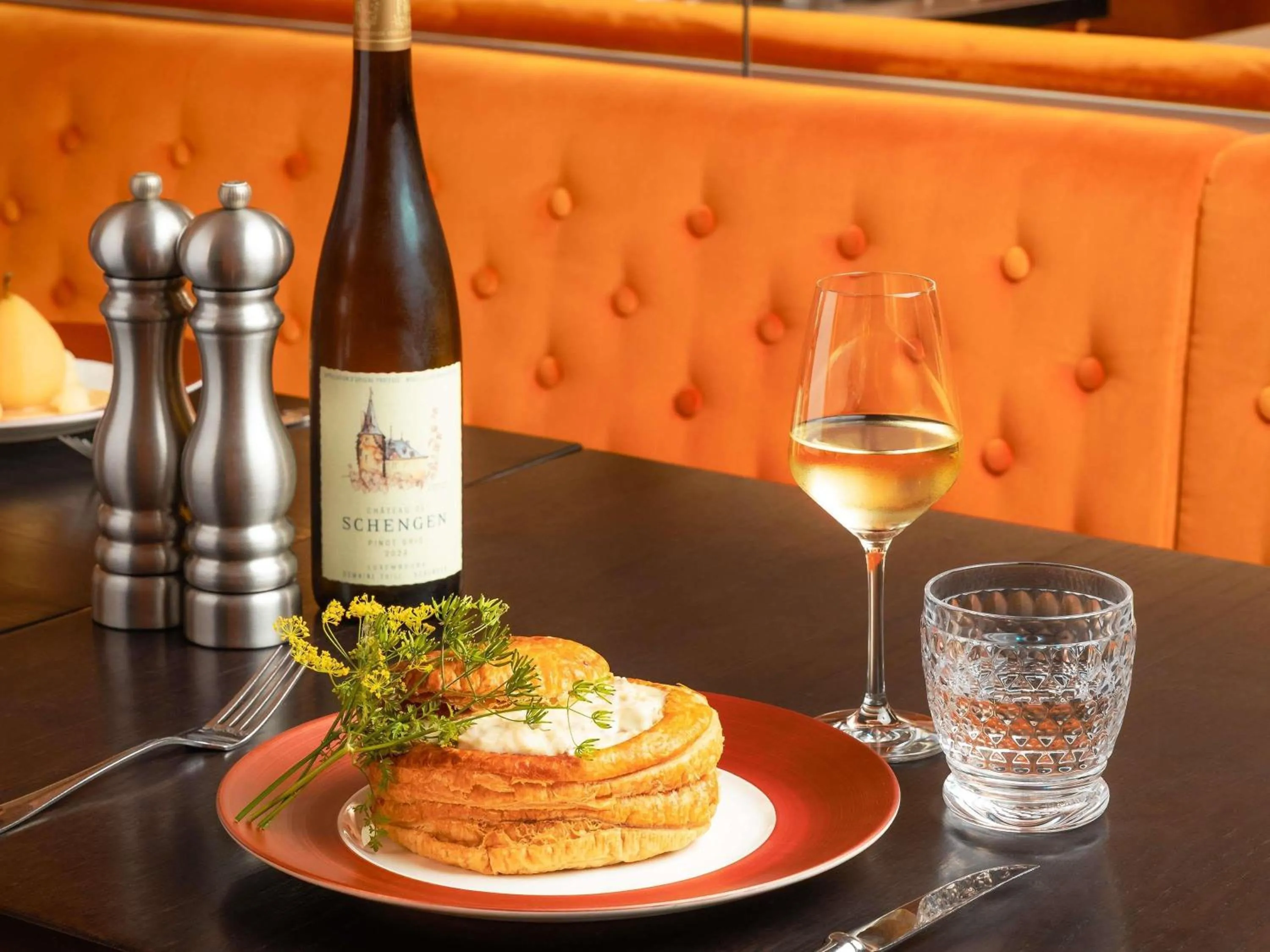 Restaurant/places to eat in Sofitel Luxembourg Europe