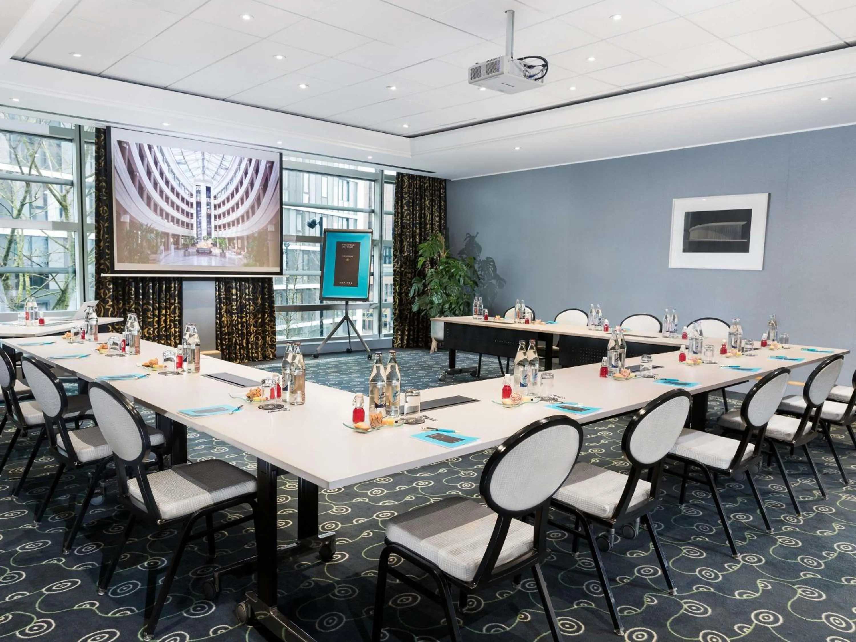 Meeting/conference room in Sofitel Luxembourg Europe