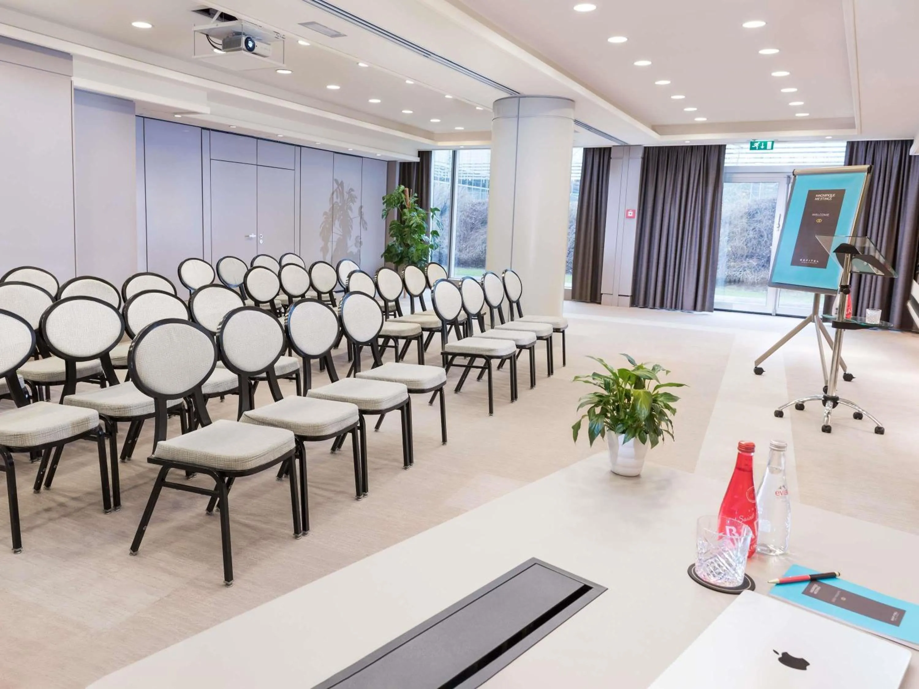 Meeting/conference room in Sofitel Luxembourg Europe