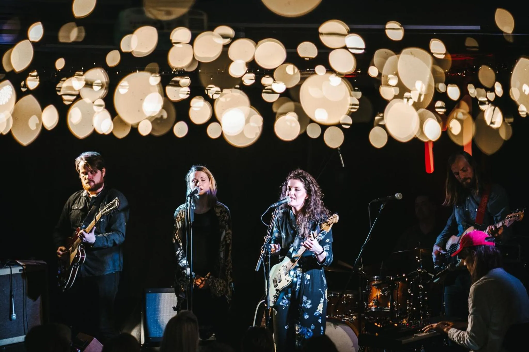 Evening entertainment in Midgard Base Camp