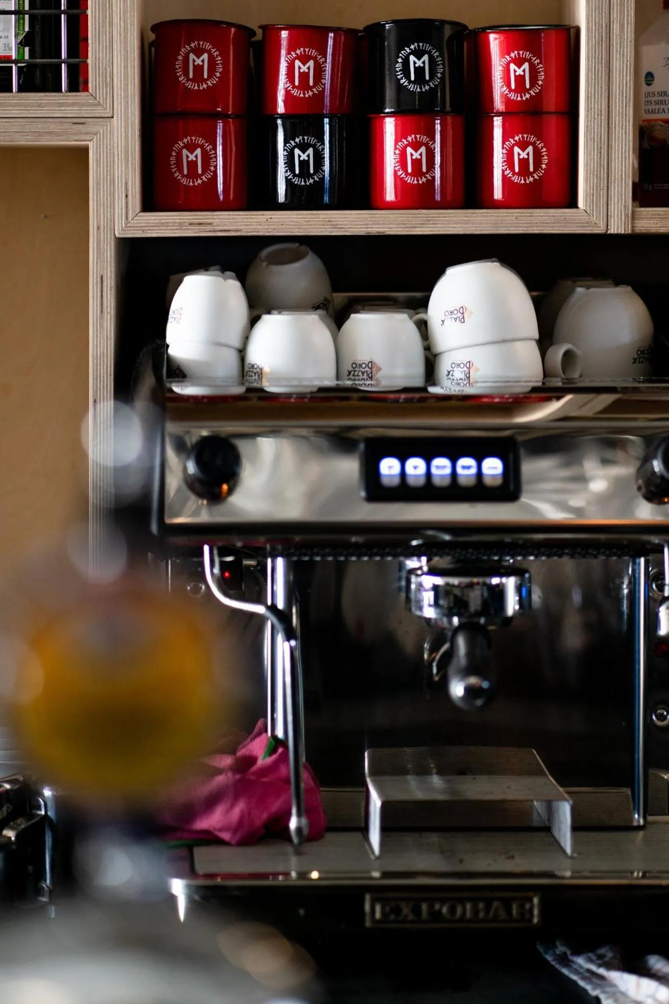 Restaurant/places to eat in Midgard Base Camp