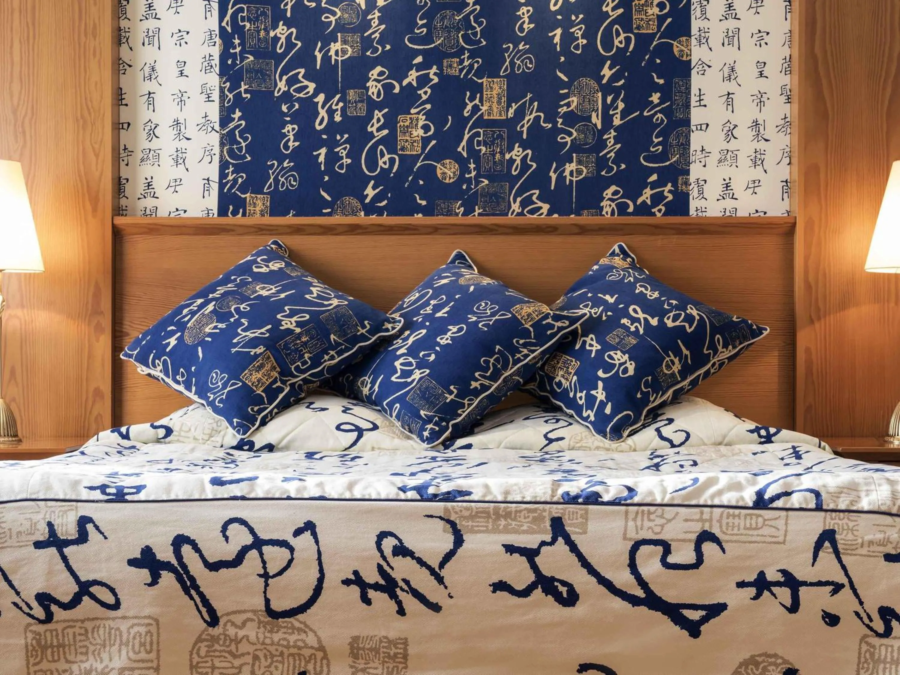 Bedroom, Bed in Mercure Luxembourg Kikuoka Golf & Spa