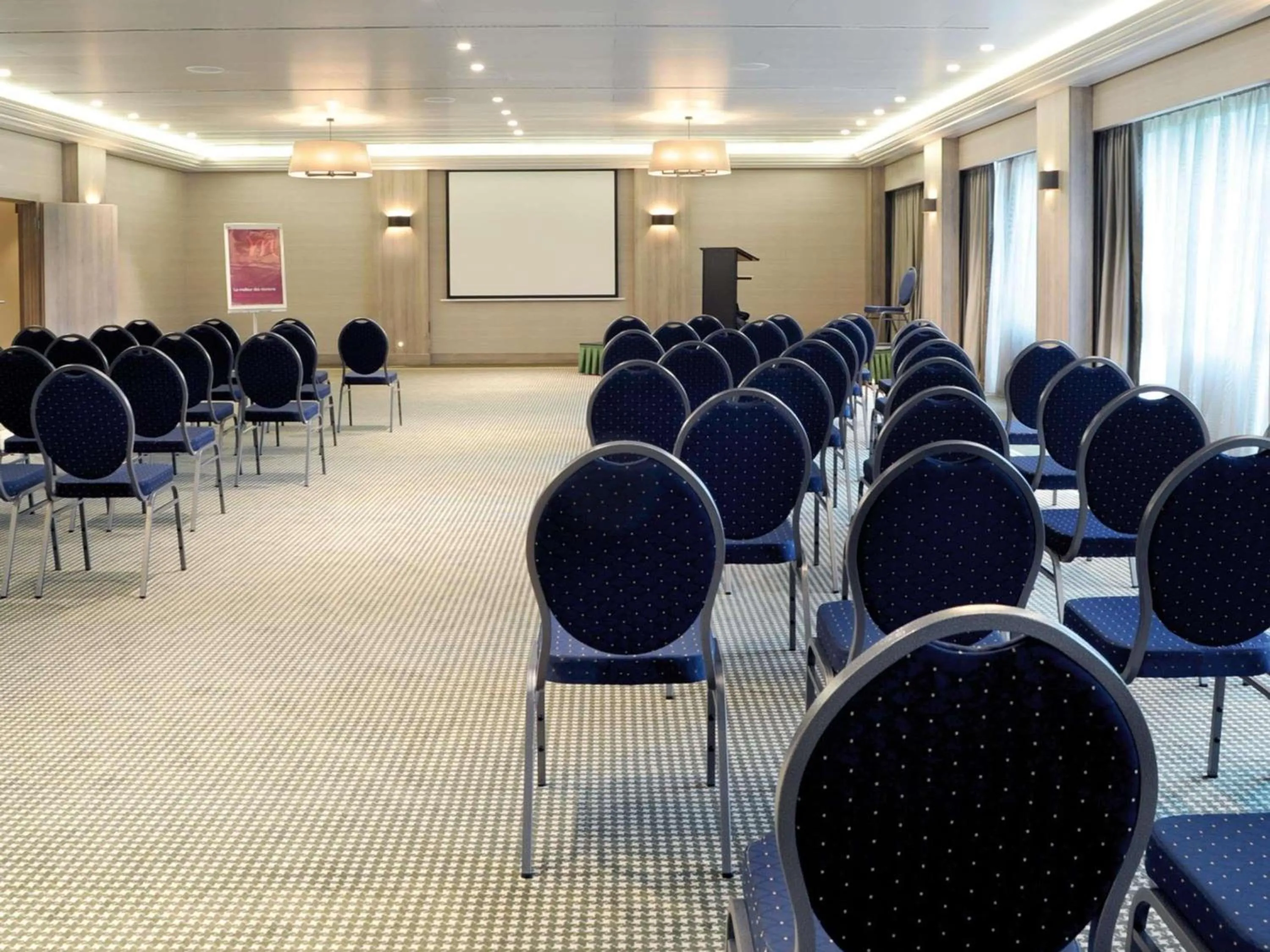 Meeting/conference room in Mercure Luxembourg Kikuoka Golf & Spa