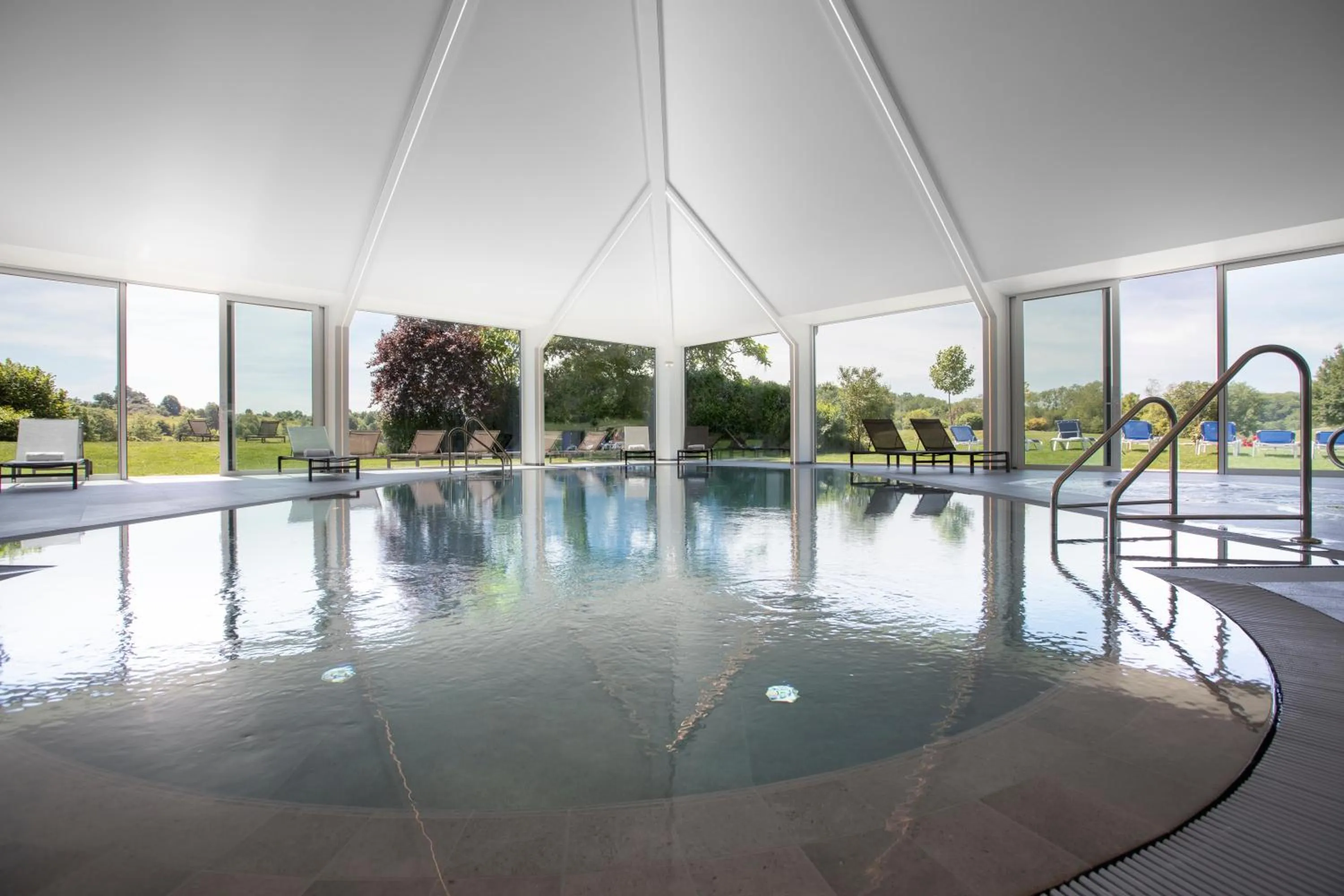 Swimming pool in Mercure Luxembourg Kikuoka Golf & Spa
