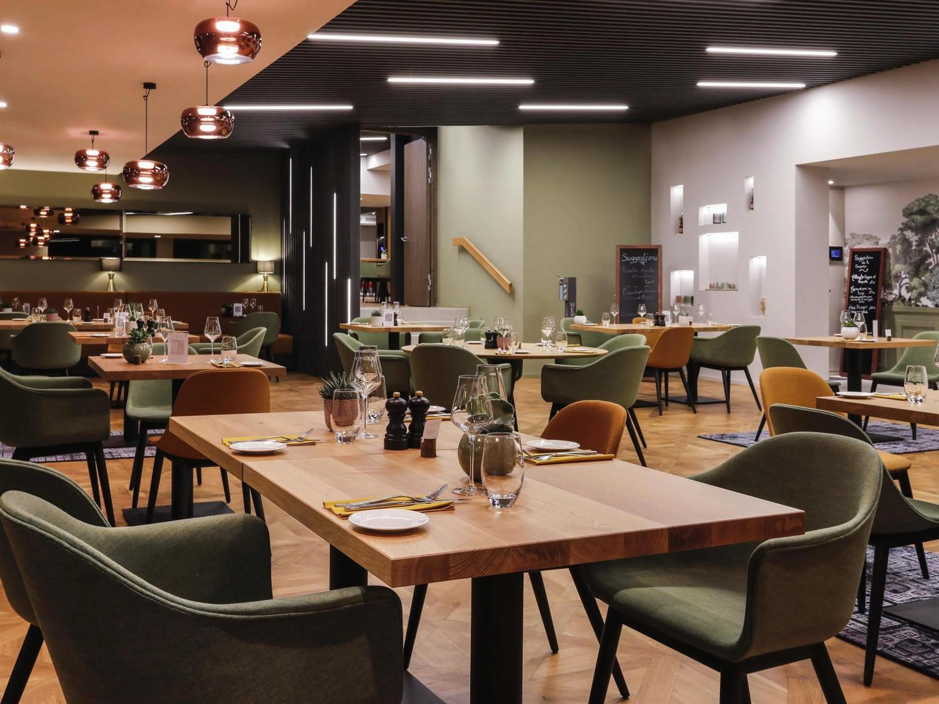 Restaurant/places to eat in Mercure Luxembourg Kikuoka Golf & Spa