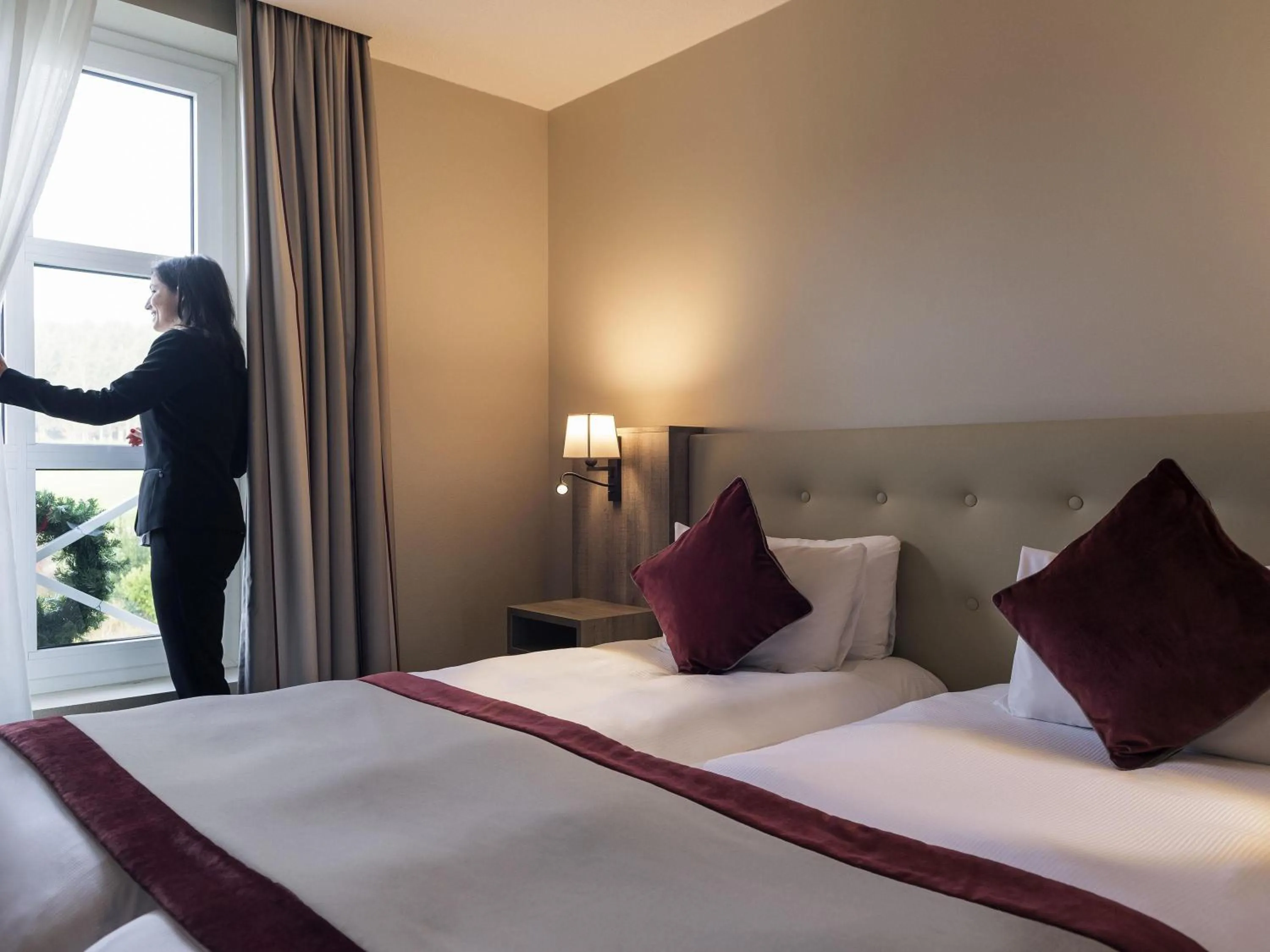 Bedroom, Bed in Mercure Luxembourg Kikuoka Golf & Spa