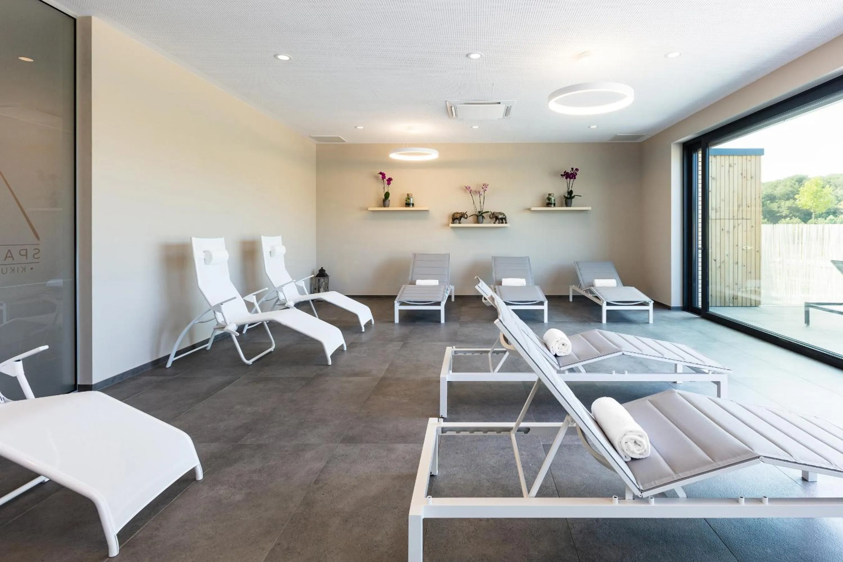 Area and facilities in Mercure Luxembourg Kikuoka Golf & Spa