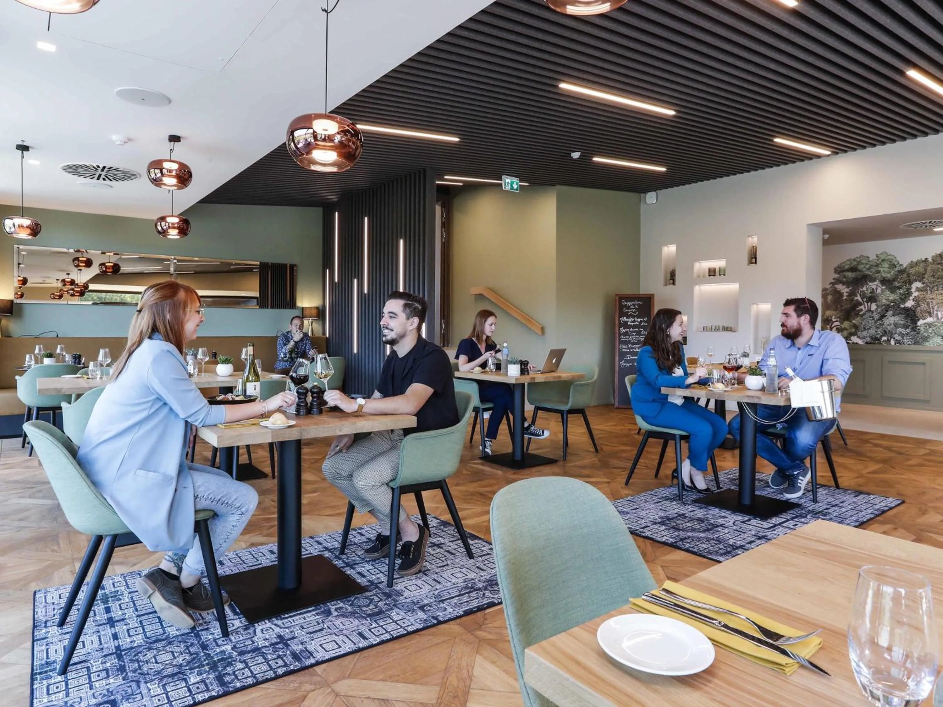 Restaurant/places to eat in Mercure Luxembourg Kikuoka Golf & Spa