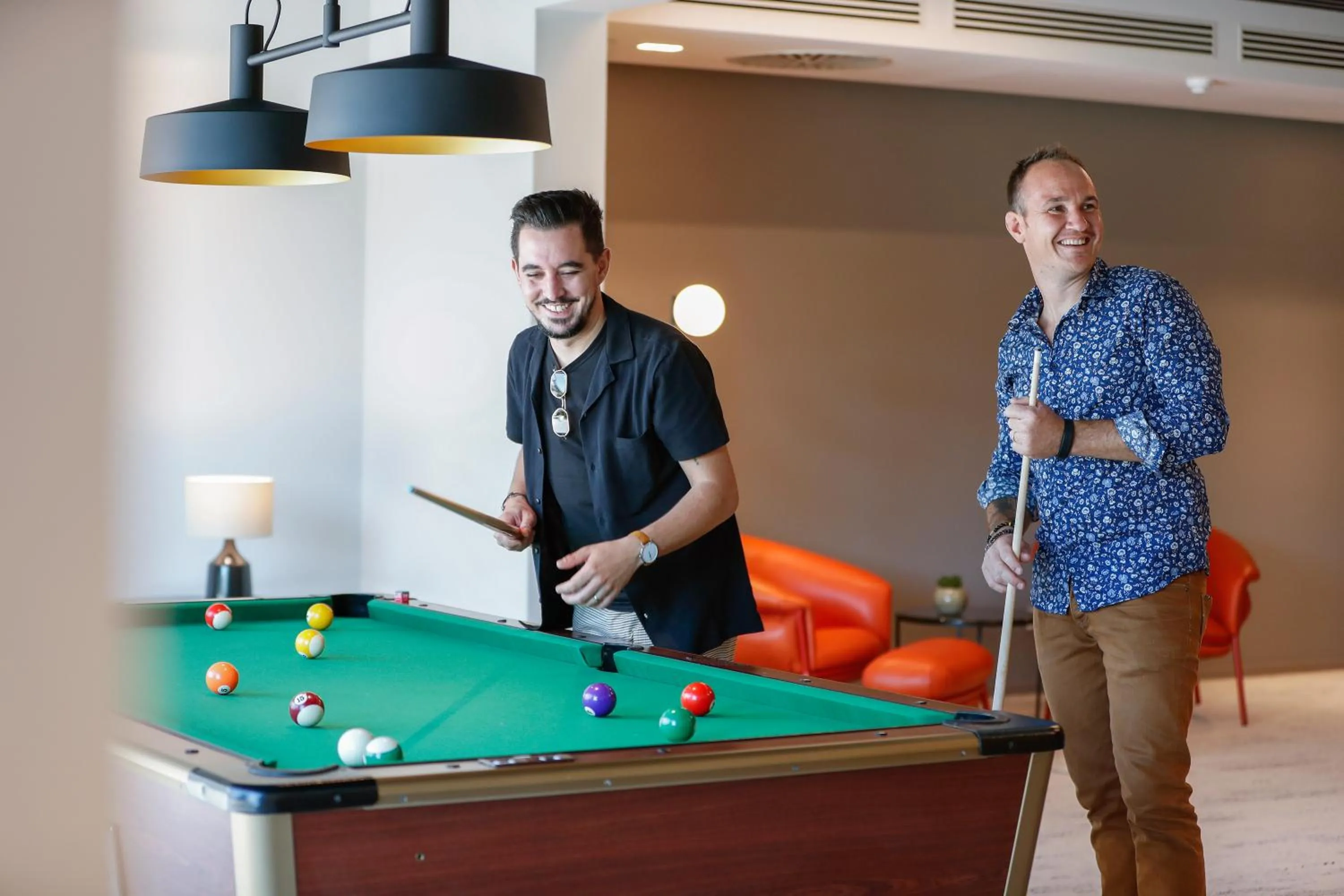 Billiard in Mercure Luxembourg Kikuoka Golf & Spa