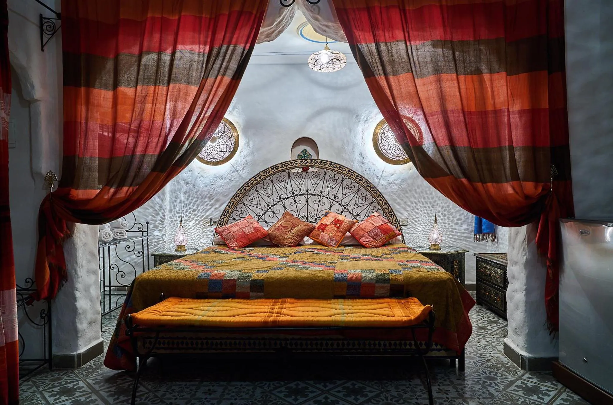 Photo of the whole room, Bed in Dar Yakout