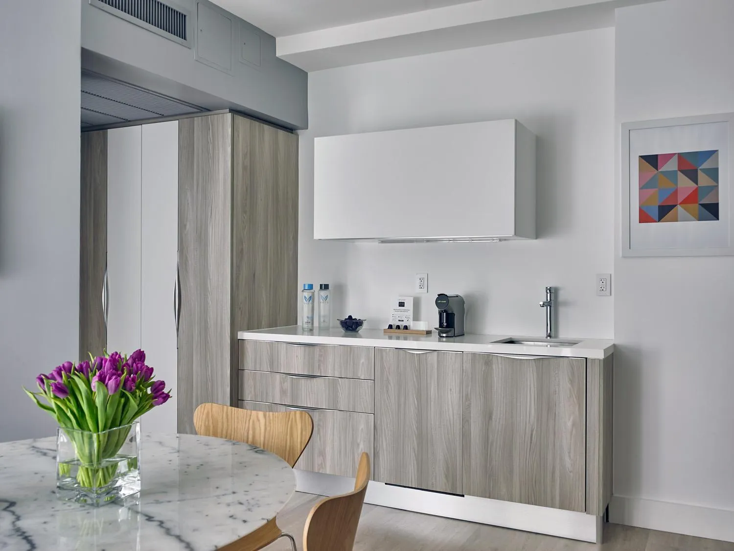 Kitchen or kitchenette in ABAE Hotel by Eskape Collection