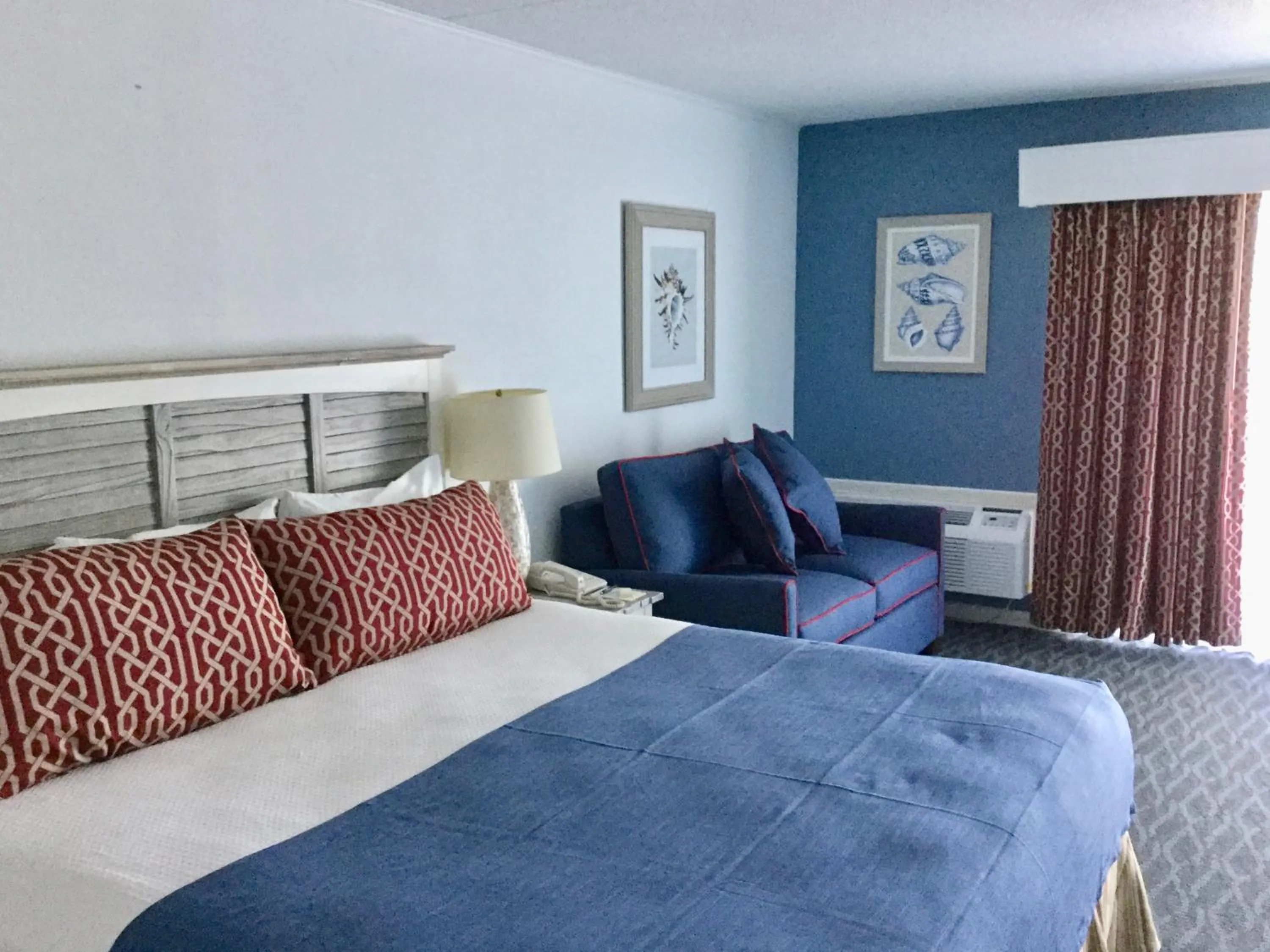 King Room with Balcony - Second Floor in Beach View Hotel