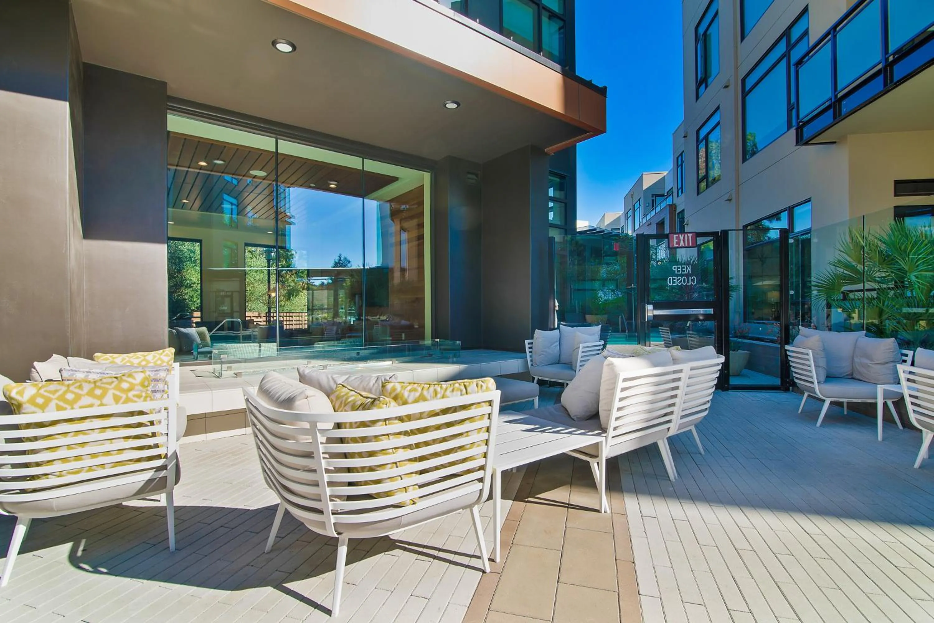 Balcony/Terrace in Global Luxury Suites at Downtown Mountain View