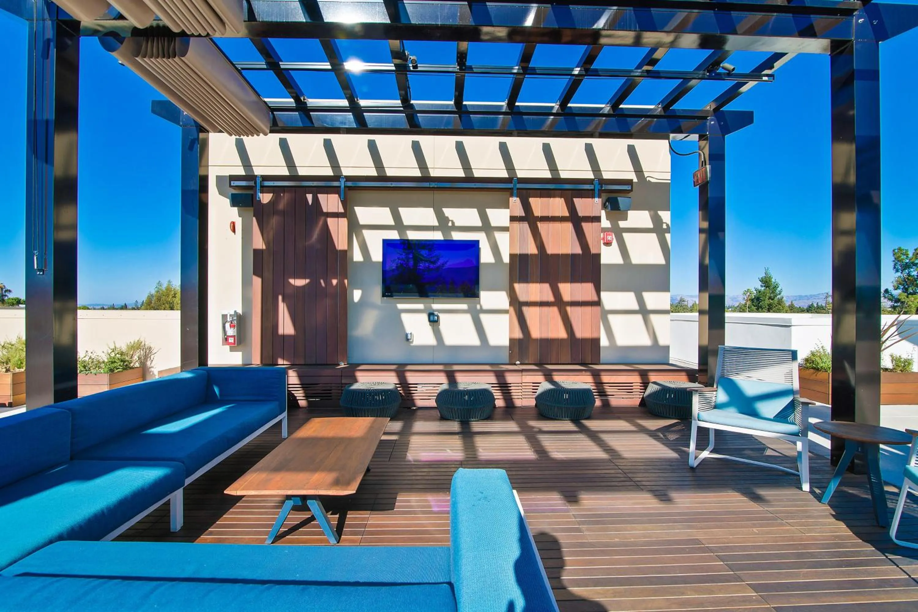 Balcony/Terrace in Global Luxury Suites at Downtown Mountain View