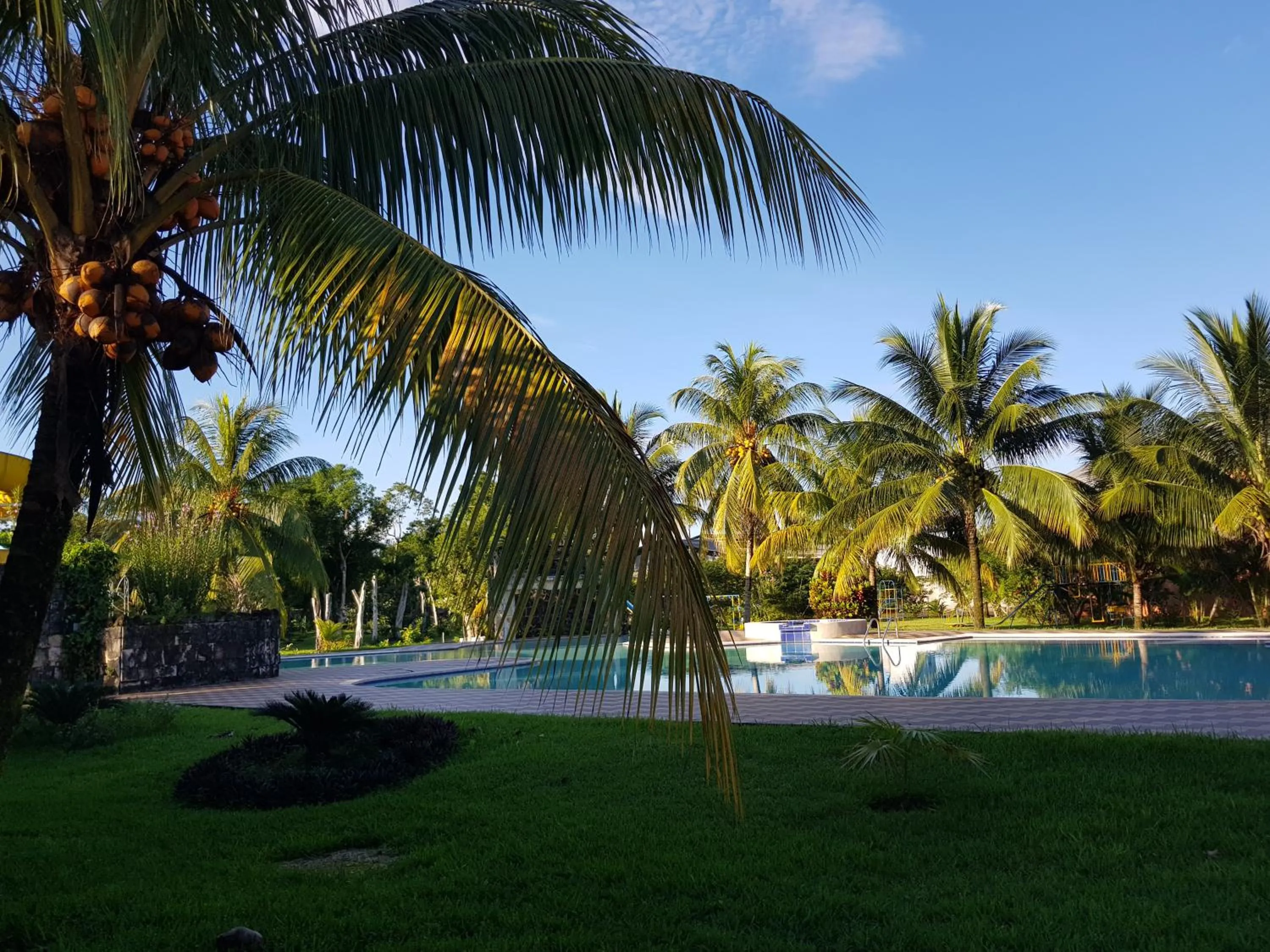 Swimming pool in Gran Hotel De Lago - Lago Agrio
