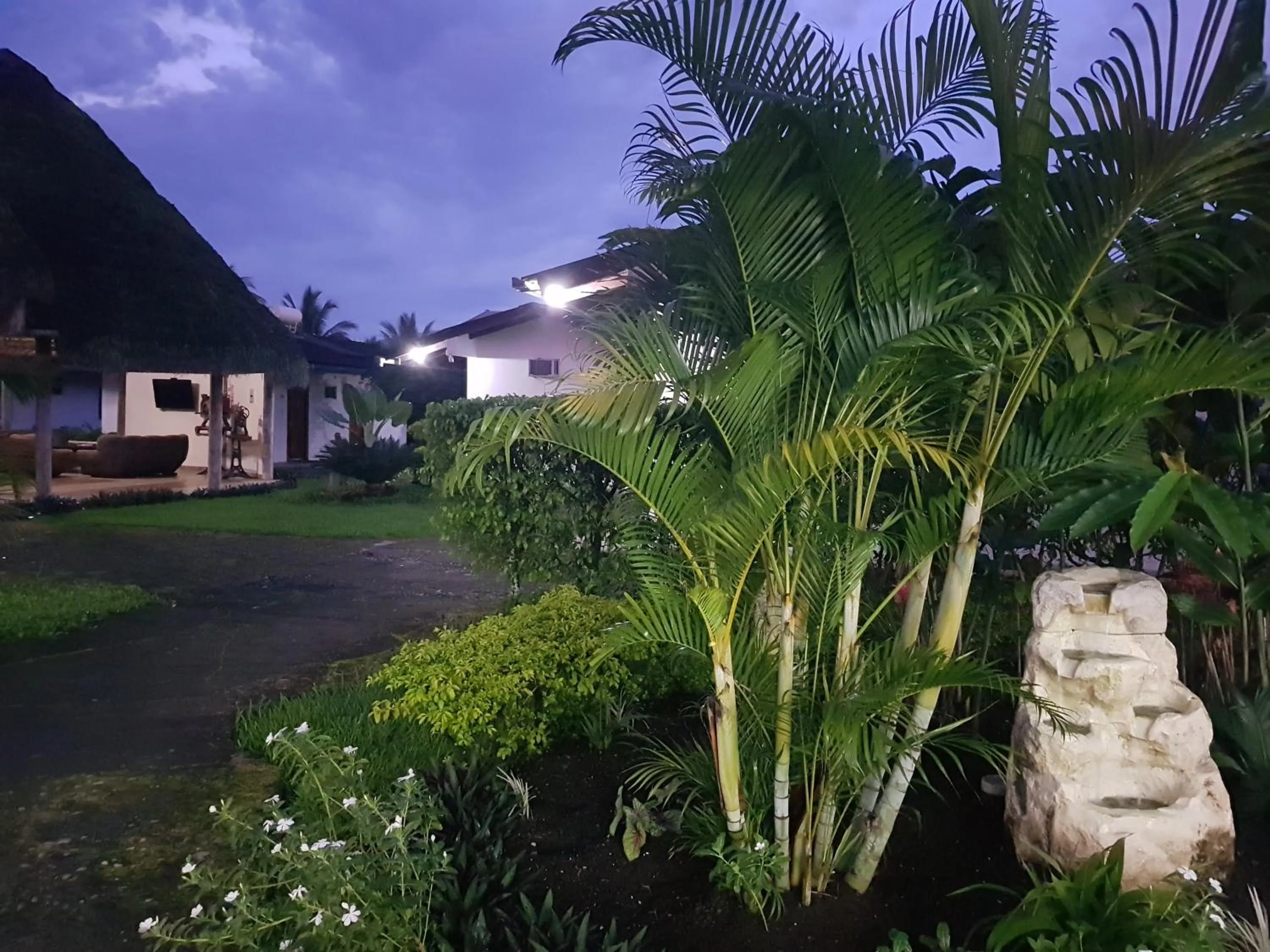 Garden view in Gran Hotel De Lago - Lago Agrio