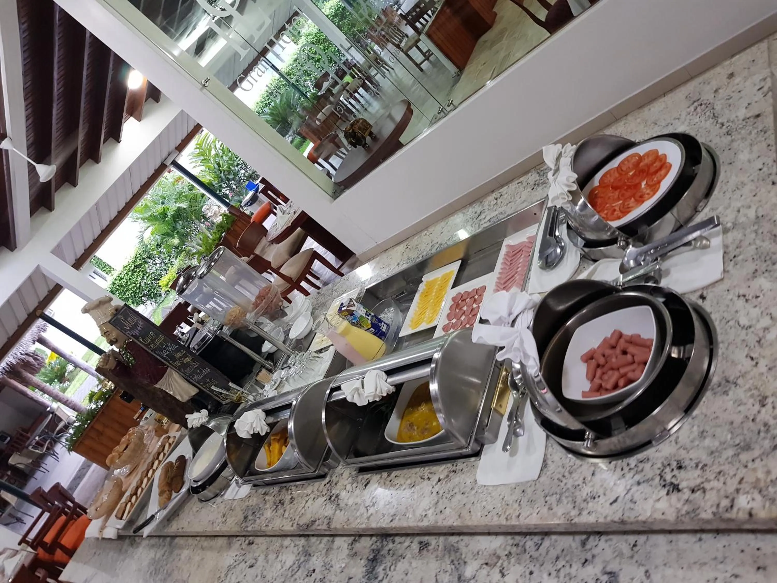 Breakfast in Gran Hotel De Lago - Lago Agrio