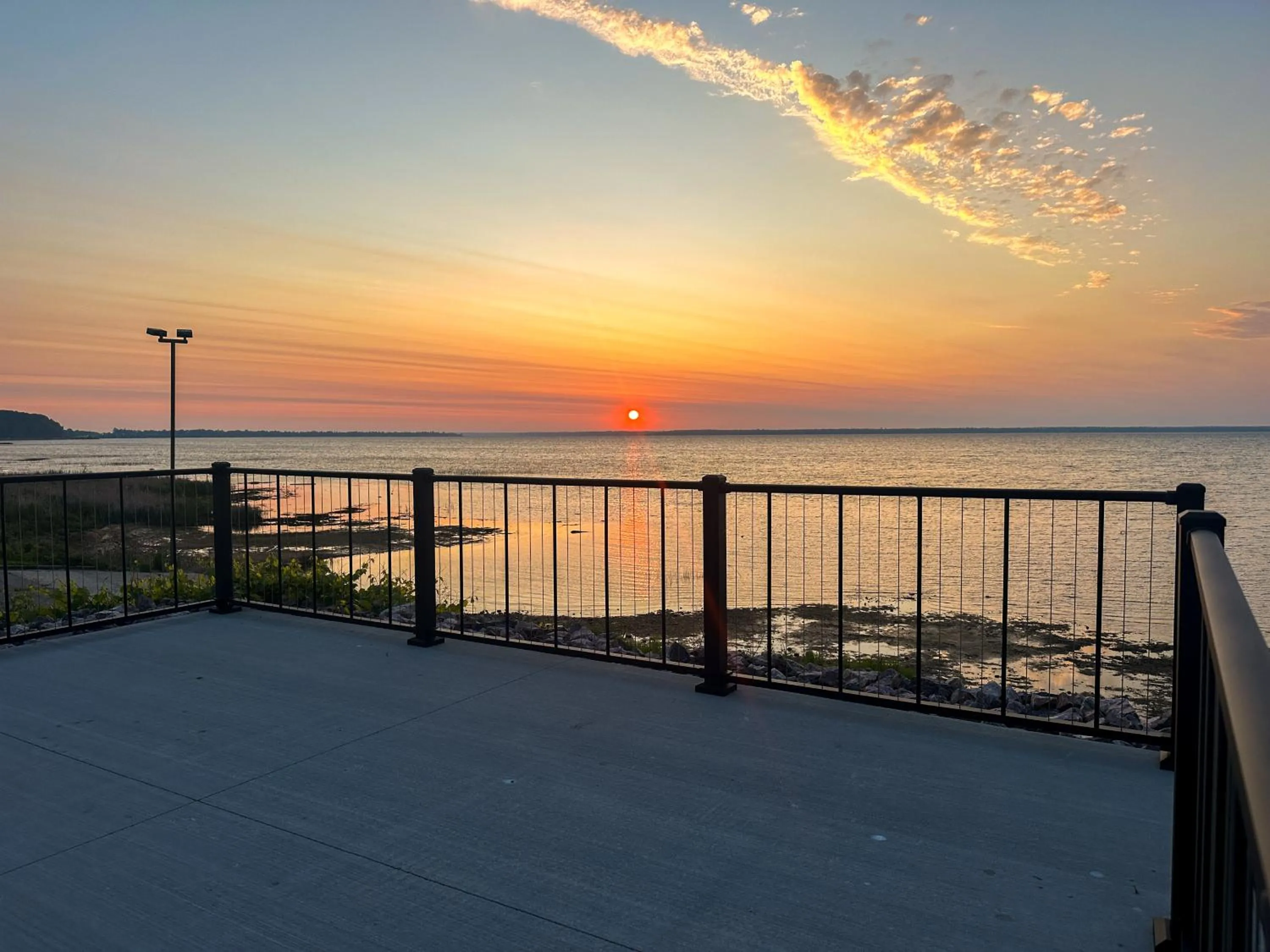 Property building in Terrace Bay Hotel - Lakefront