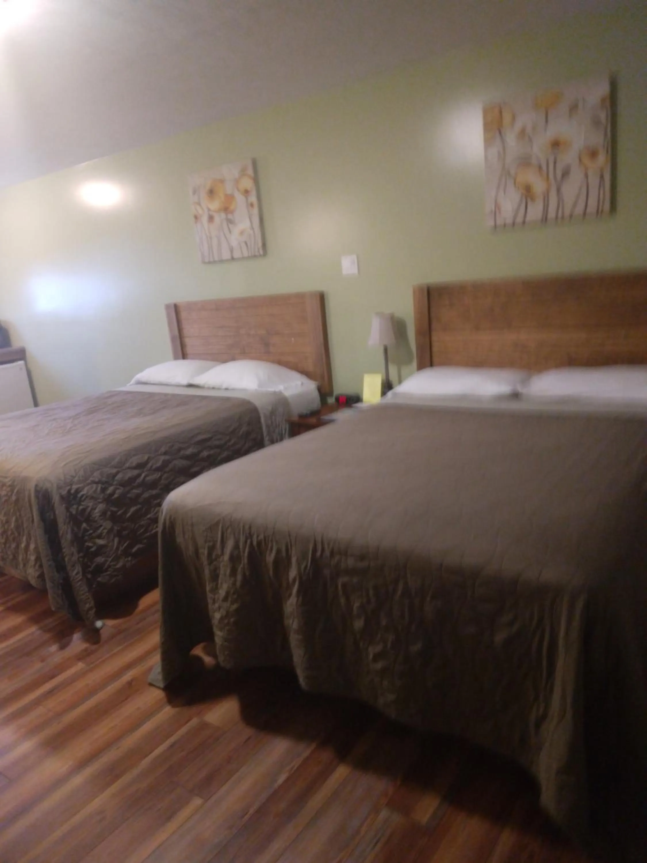 Restaurant/places to eat in Timber Pointe Resort