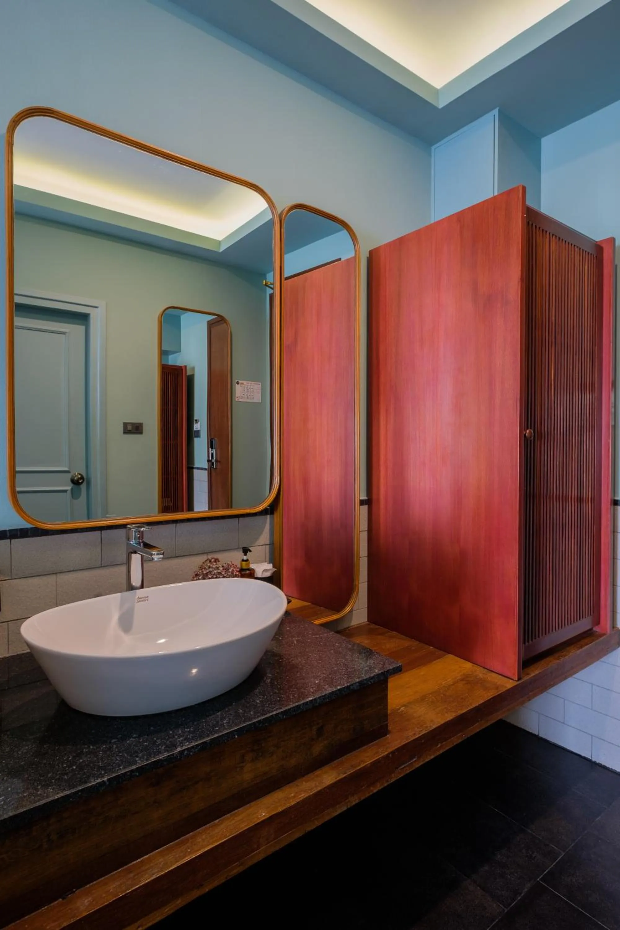 Guests in The Craft Nimman