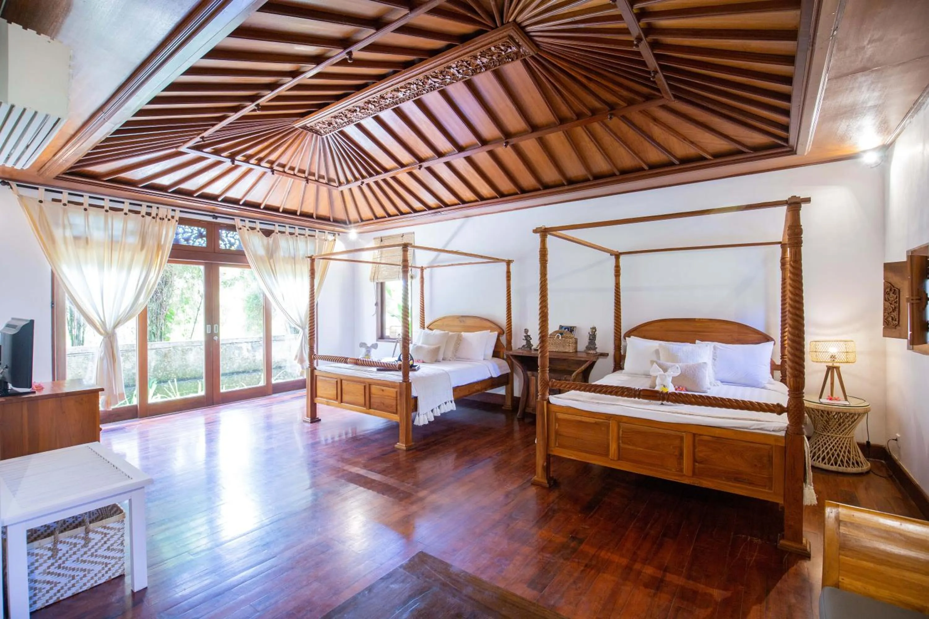 Bedroom, Bed in Vision Villa Resort