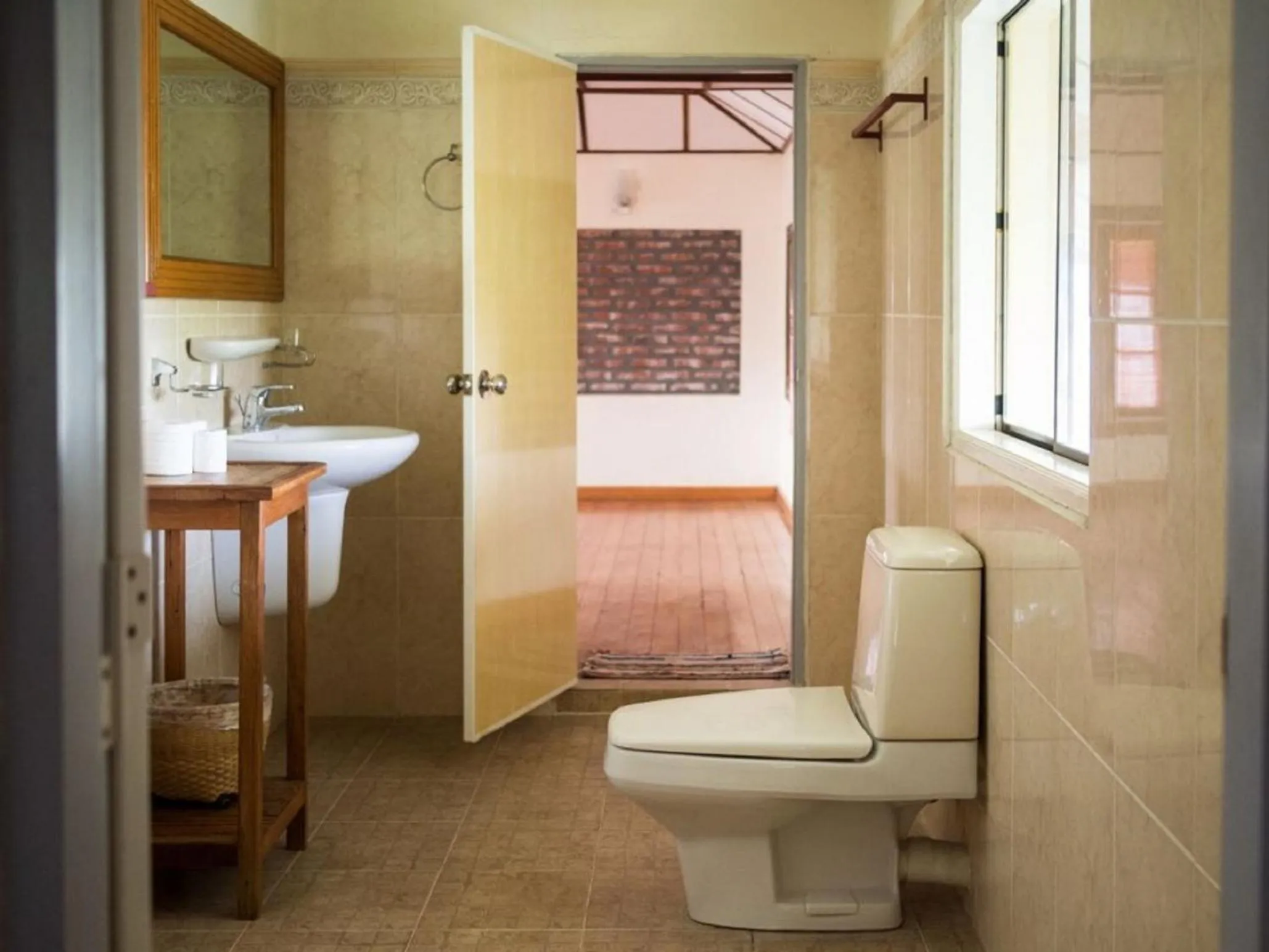 Toilet in Lei Thar Gone Guest House