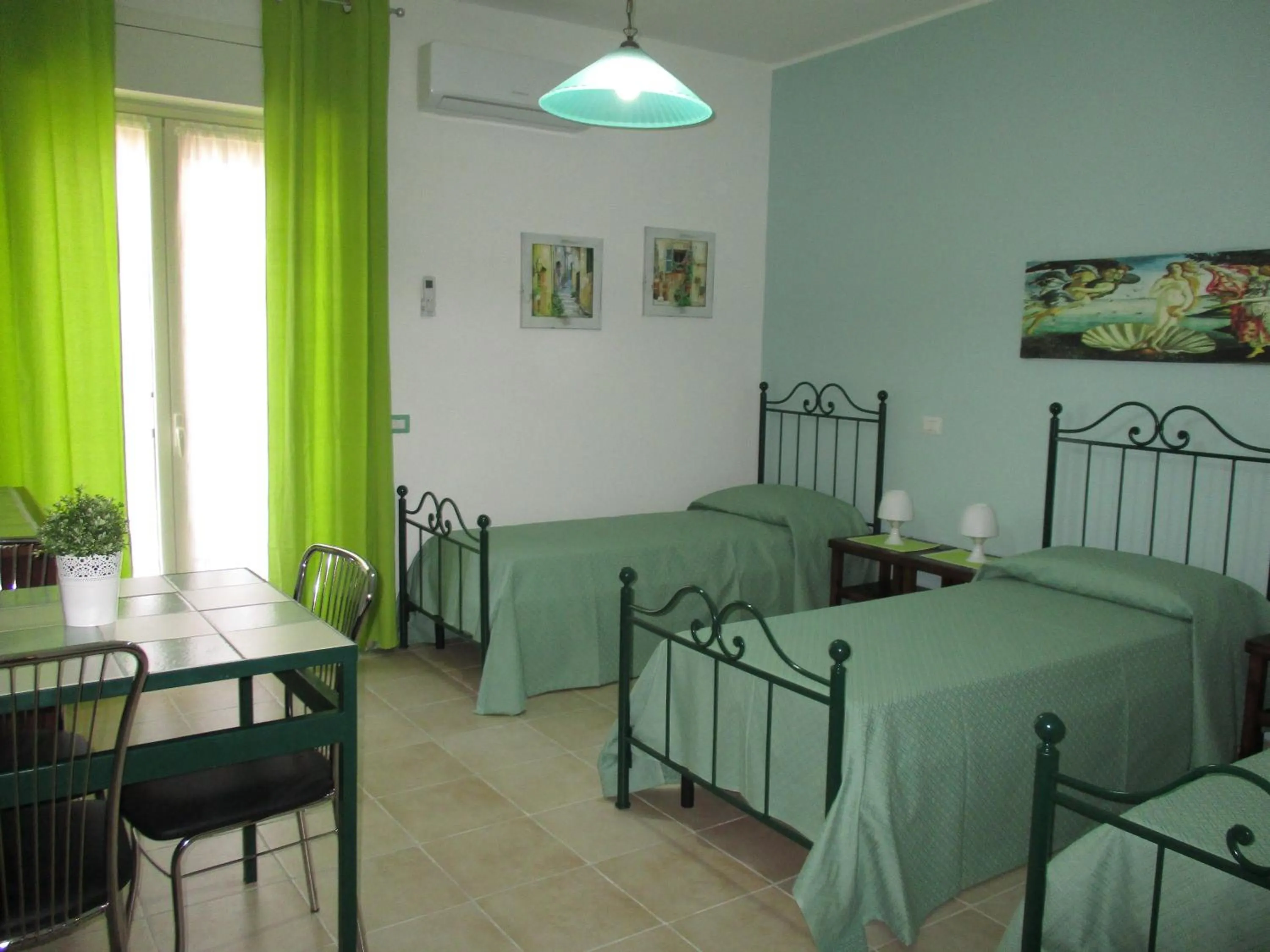 Coffee/tea facilities in Fatamorganamessina