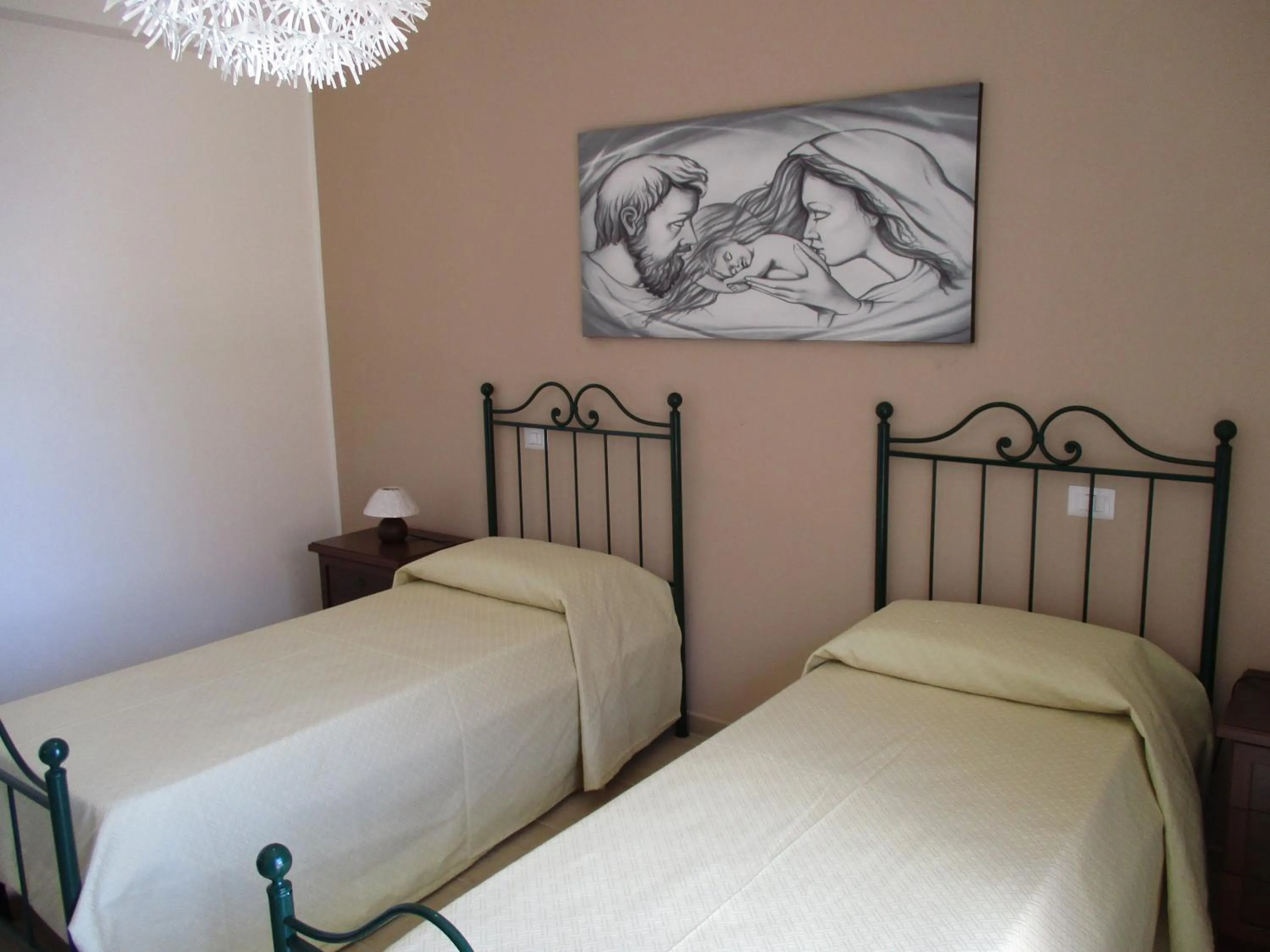 Photo of the whole room in Fatamorganamessina