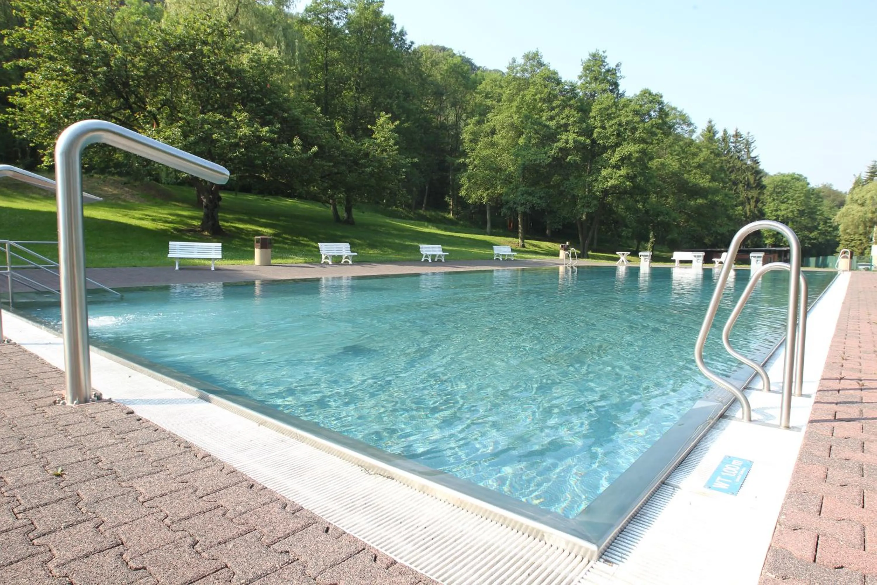 Swimming pool in Parc Hotel Alvisse
