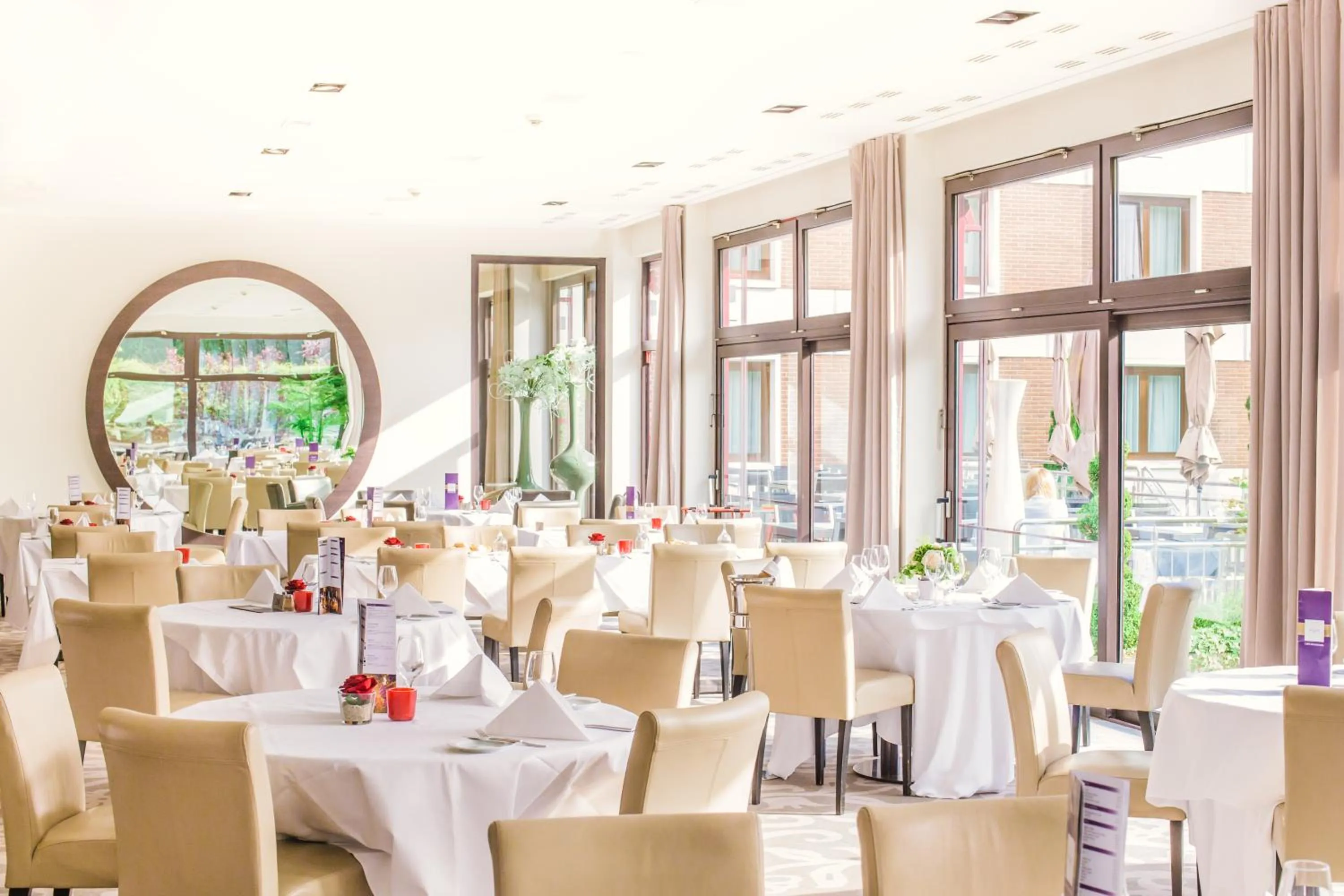 Restaurant/places to eat in Parc Hotel Alvisse