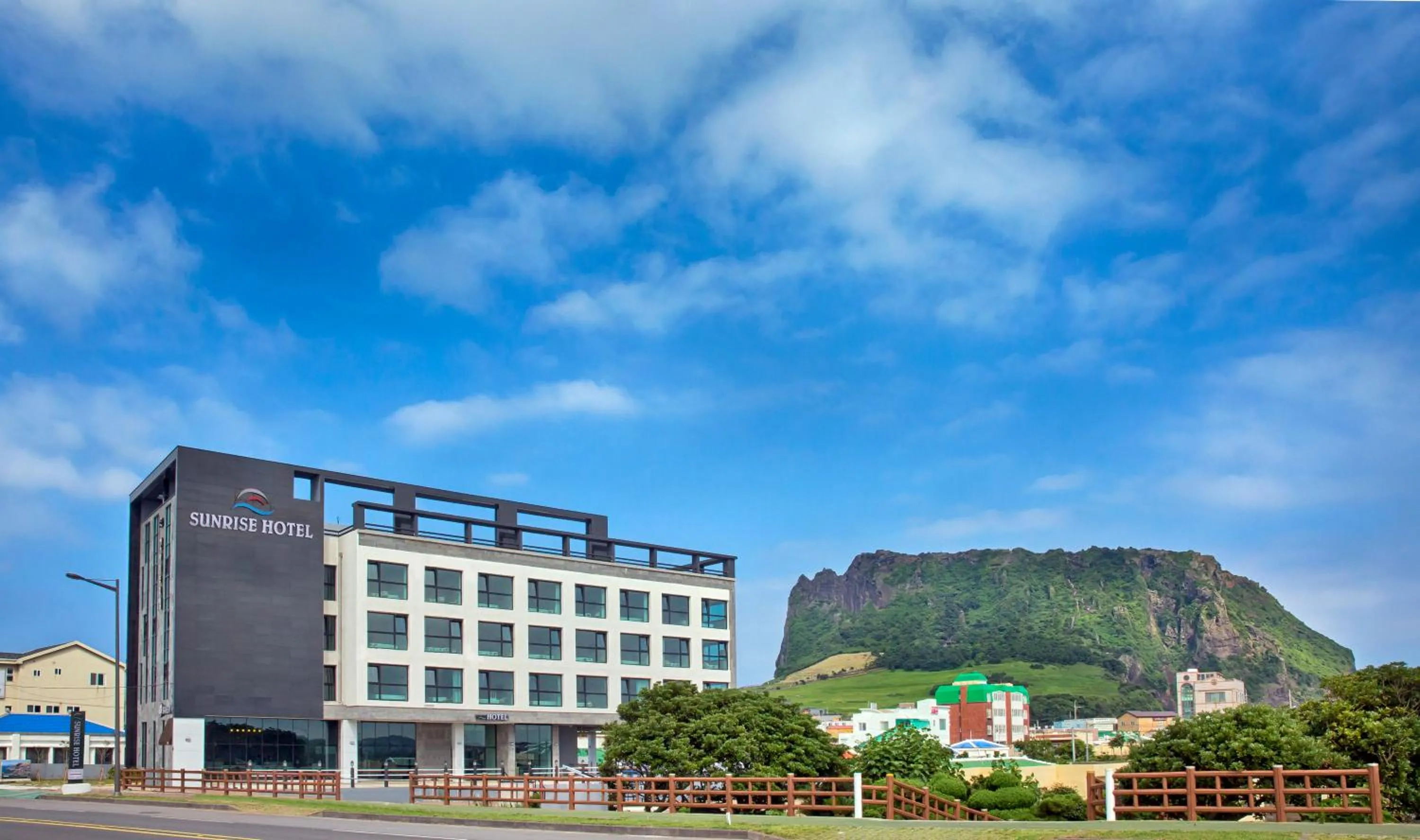 Property building in Sunrise Hotel Seongsan