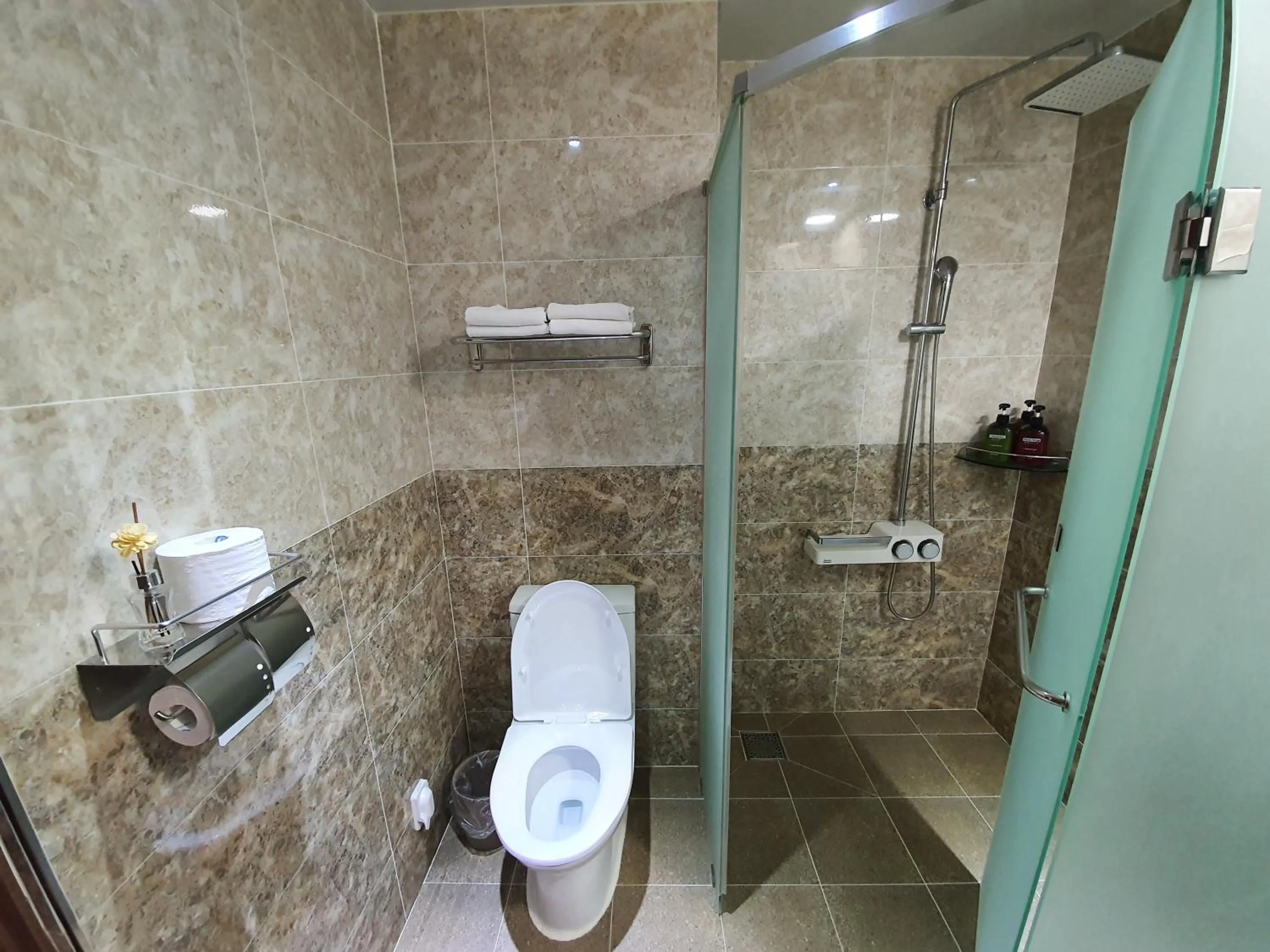 Toilet in Sunrise Hotel Seongsan