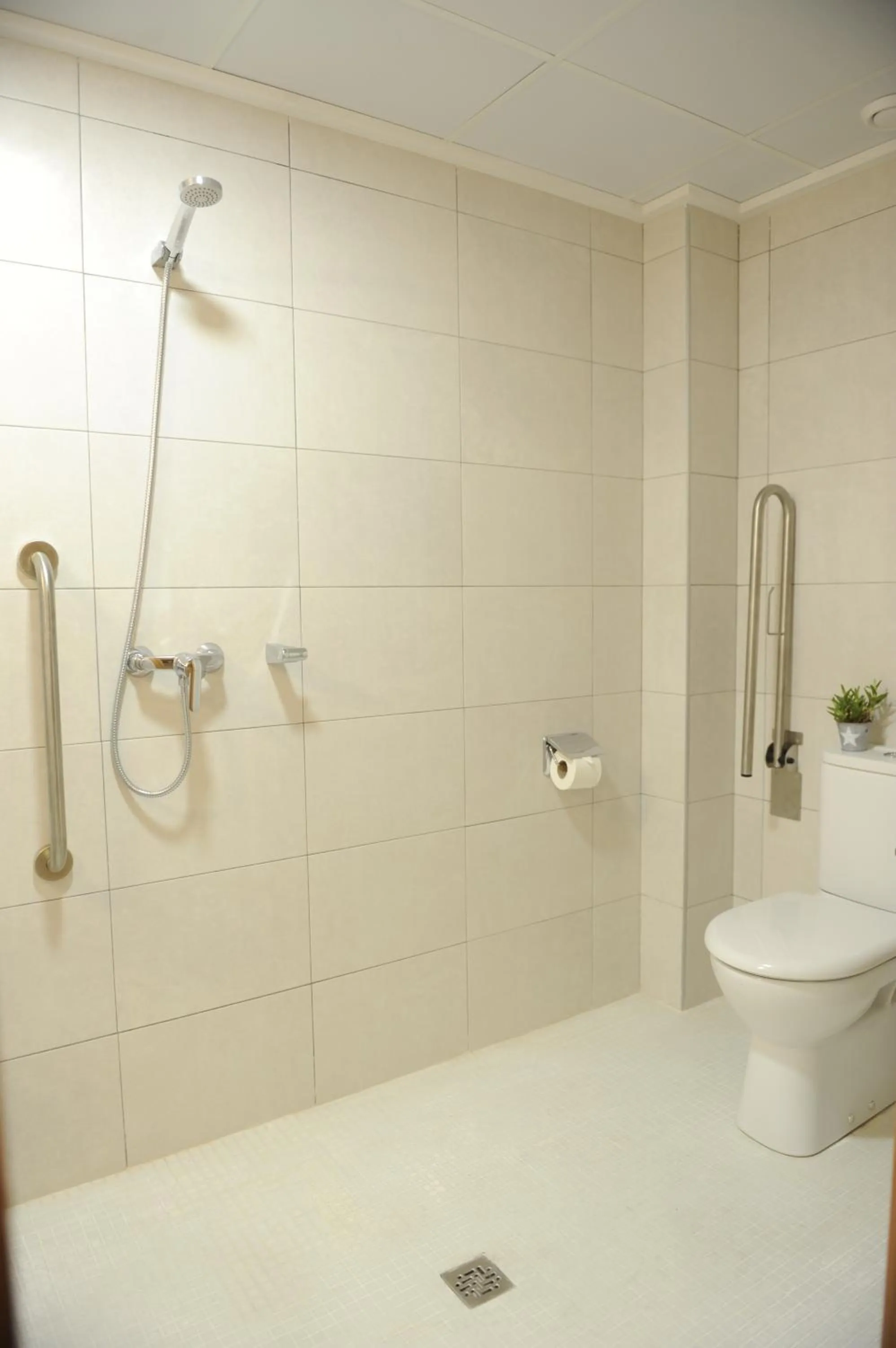 Toilet in La City Mercado